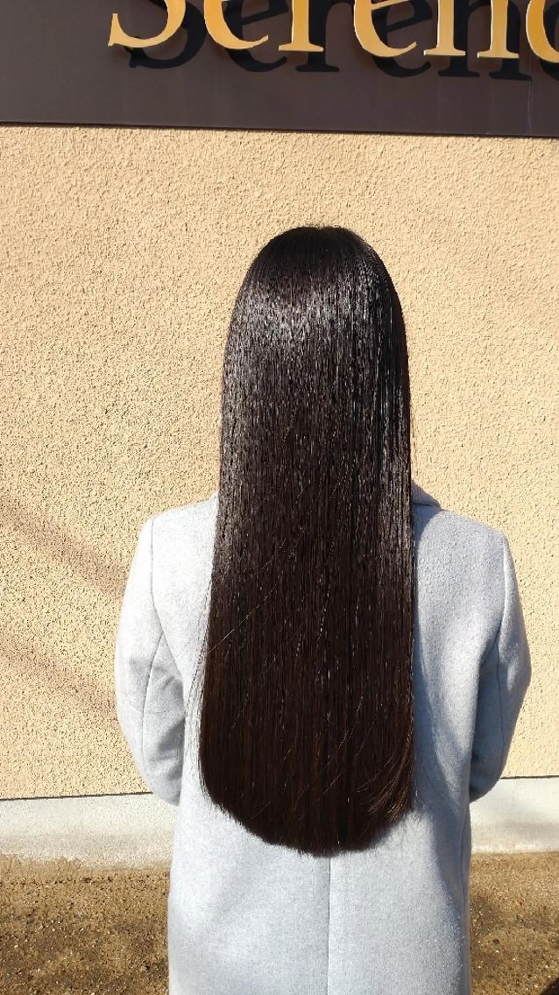 ロング カット 縮毛矯正 トリートメント おだ ももかのヘアスタイル