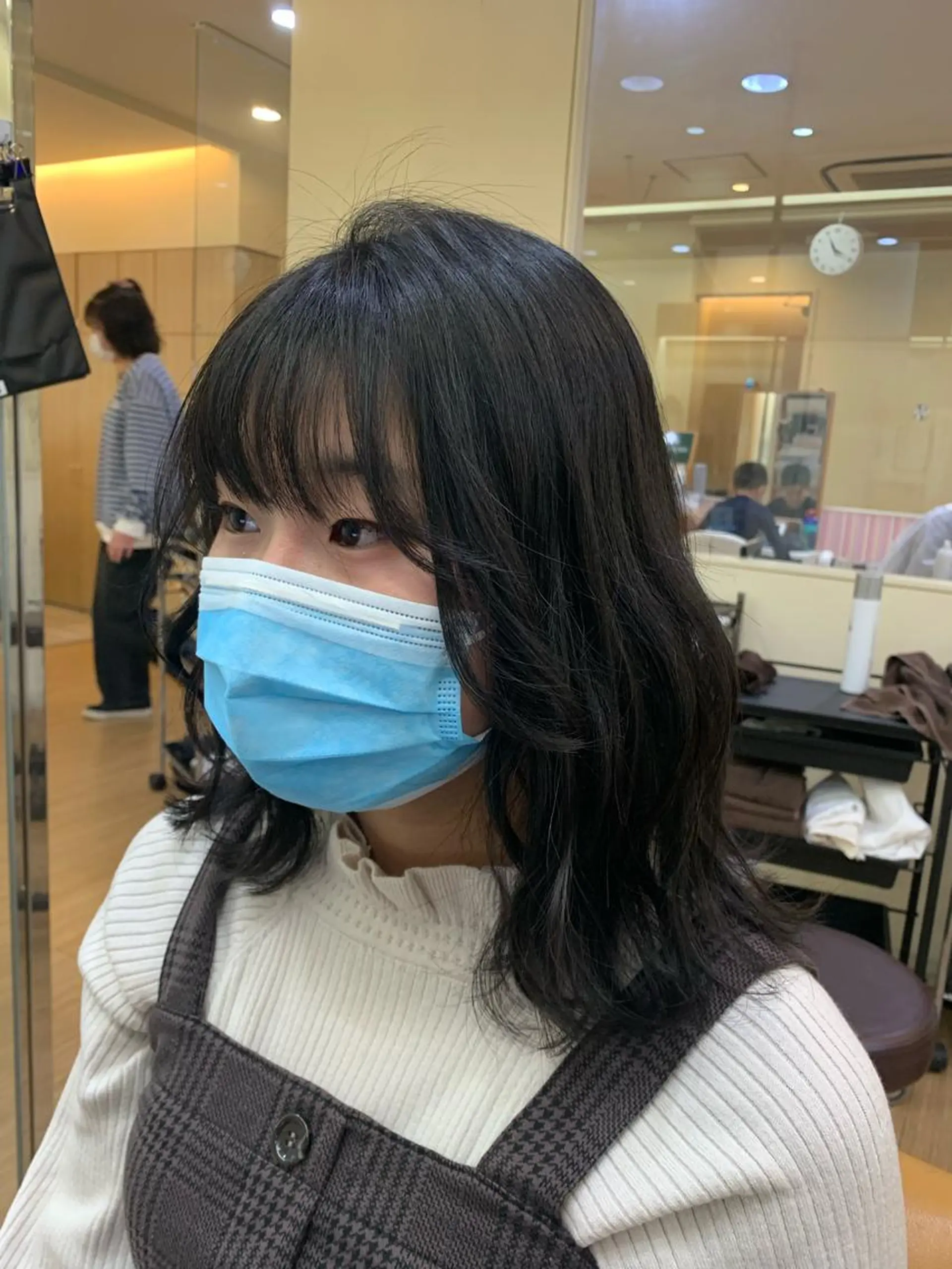 ミディアム カット トリートメント 板倉 花連のヘアスタイル