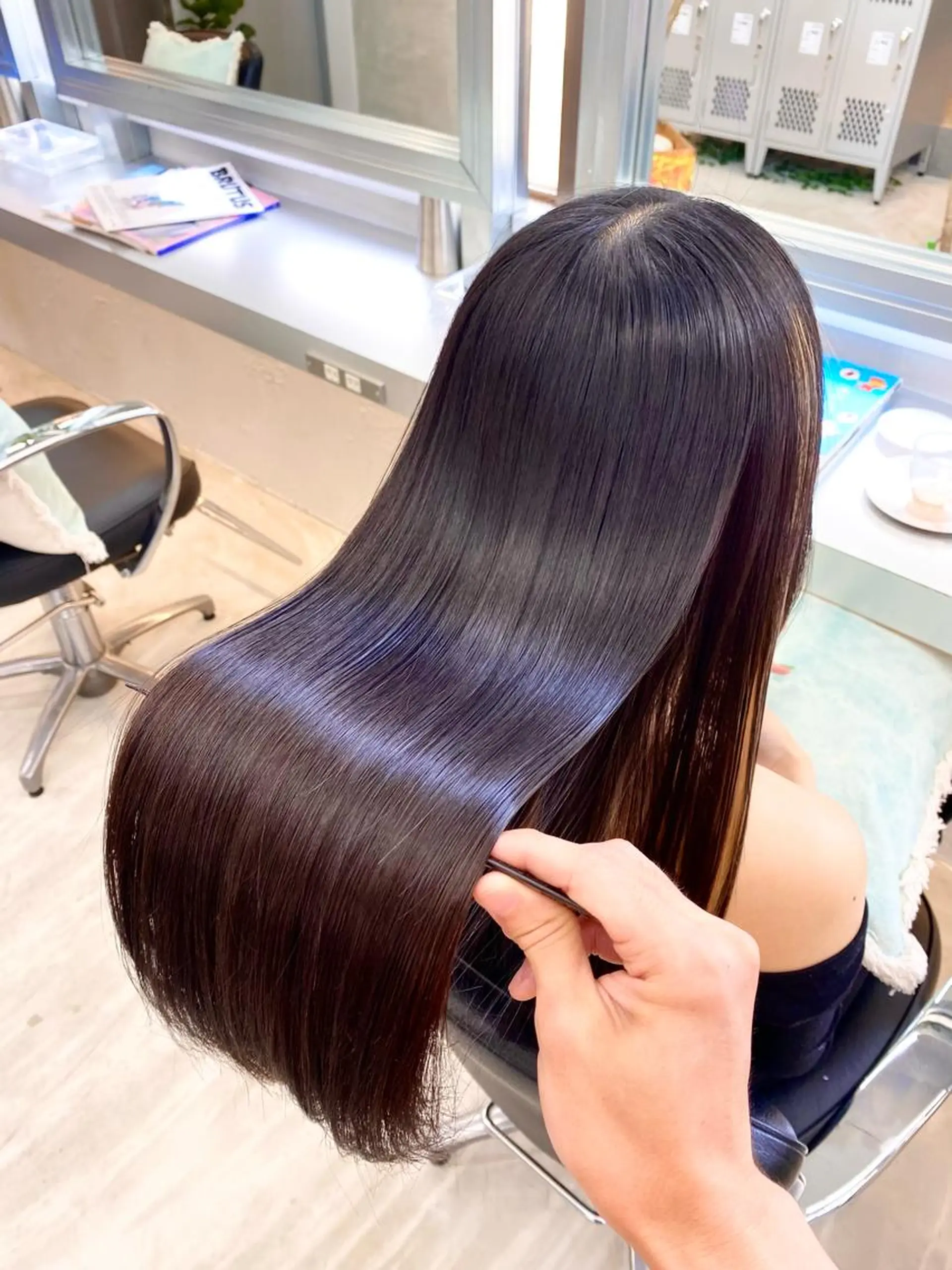 ロング パーマ 伸ばしかけ 縮毛矯正 酸性ストレート ストレートパーマ カット 縮毛矯正 トリートメント ✨髪質改善職人✨ デザインカラー/若林のヘアスタイル