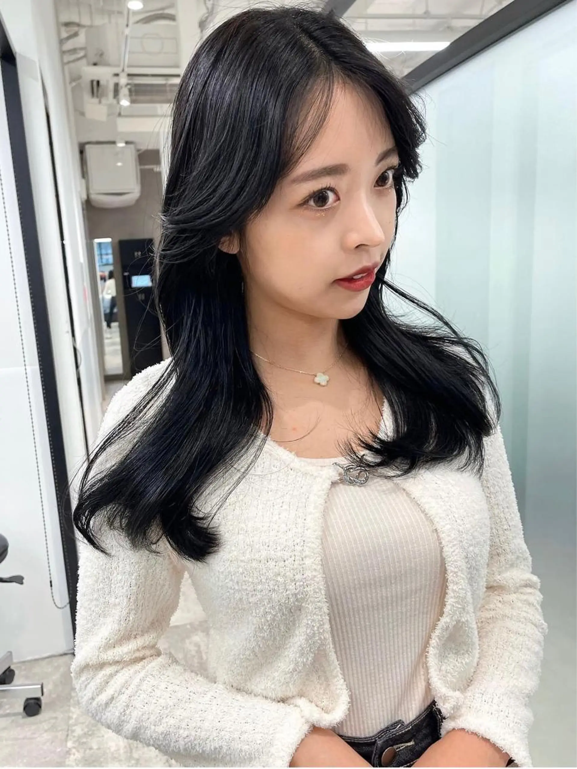 ロング 韓国風ヘア レイヤーカット カット ヘアカラー トリートメント 韓国レイヤーカット 髪質改善▫️水野有真のヘアスタイル
