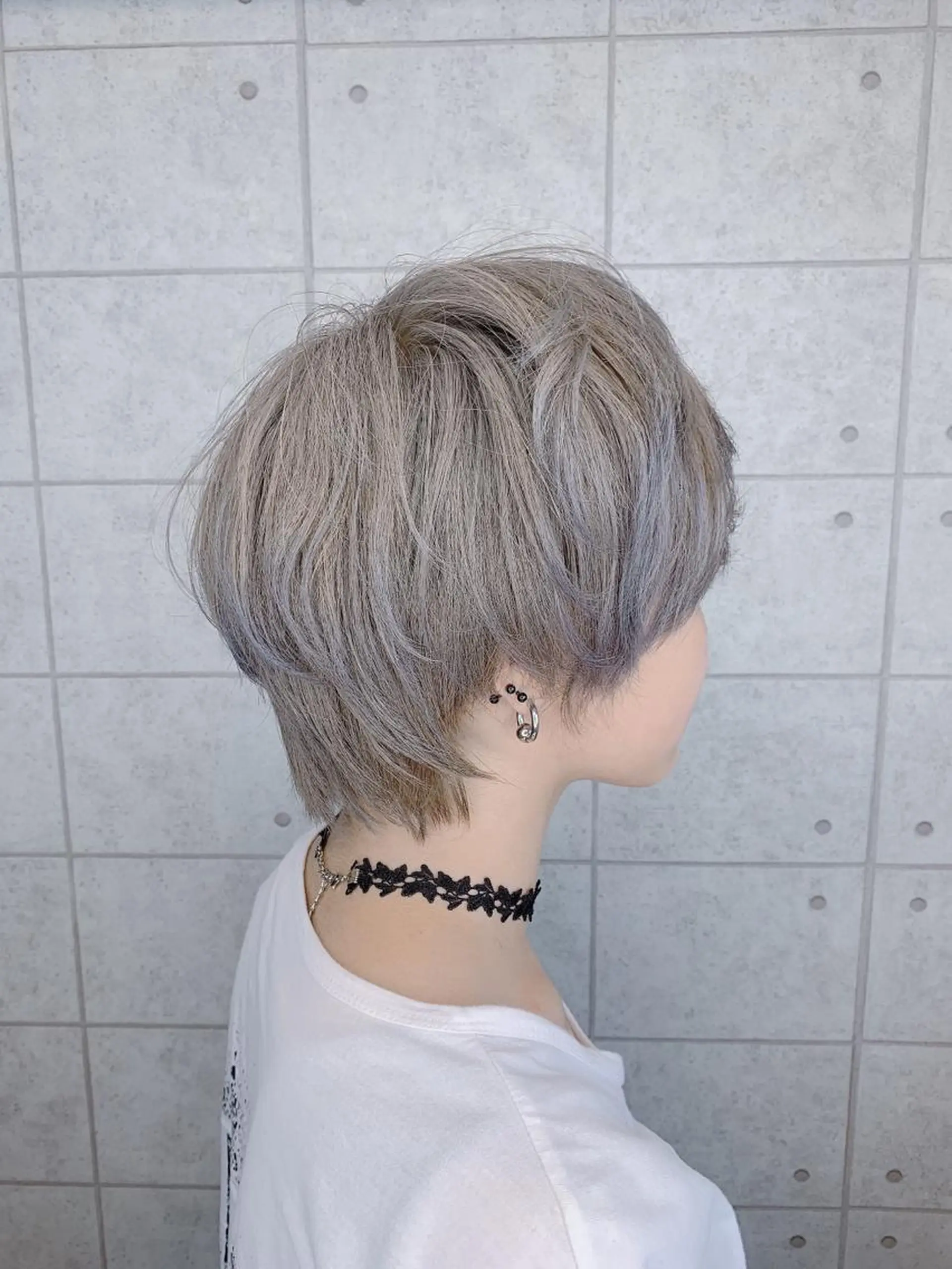 ミディアム カラー ヘアアレンジ シルバー ヘアカラー 🌿‬ ܸAir 透明感🌱西村知佳のヘアスタイル