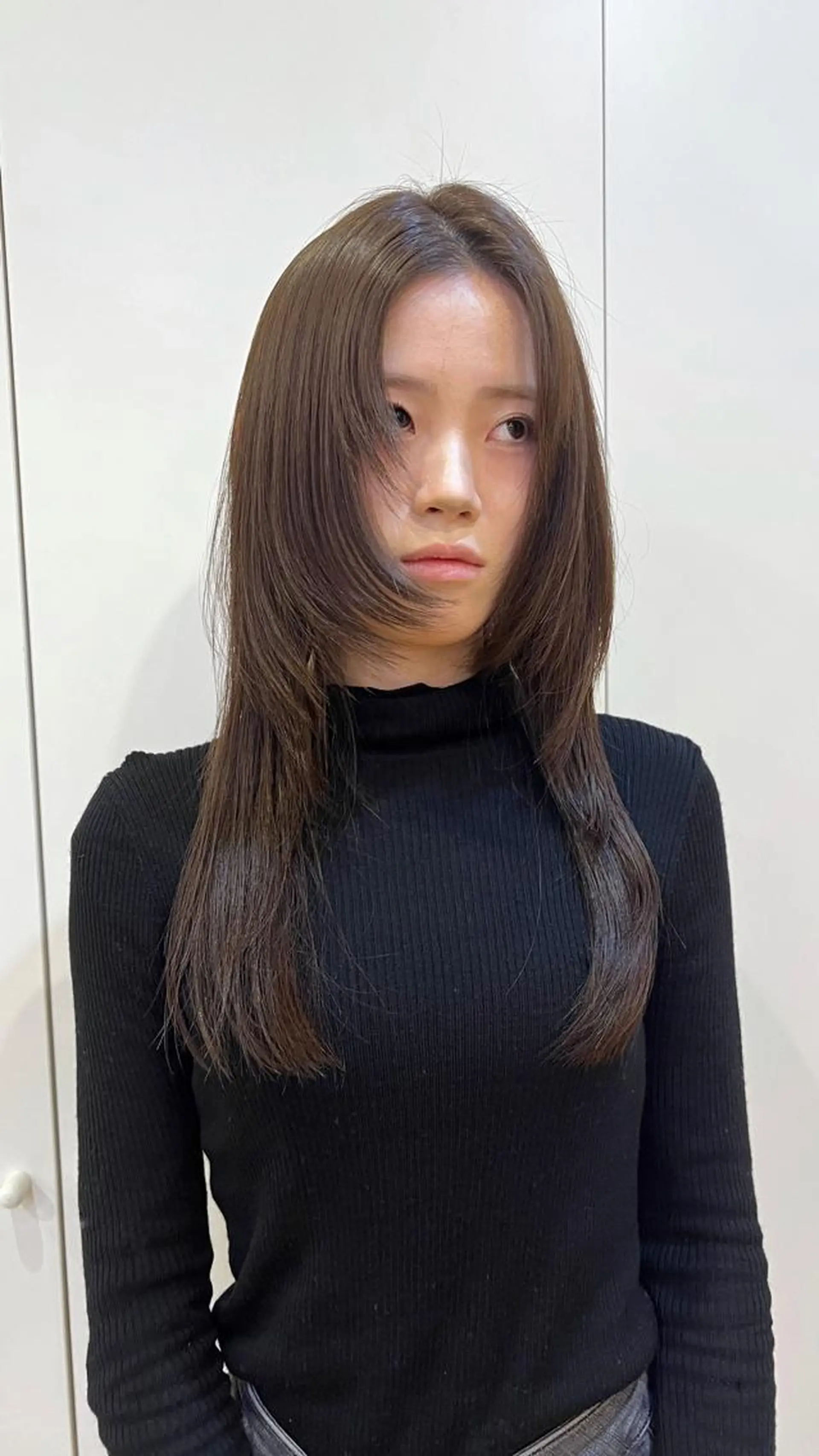 セミロング 顔周りカット レイヤーカット rino🤍 恵比寿レイヤーカットのヘアスタイル