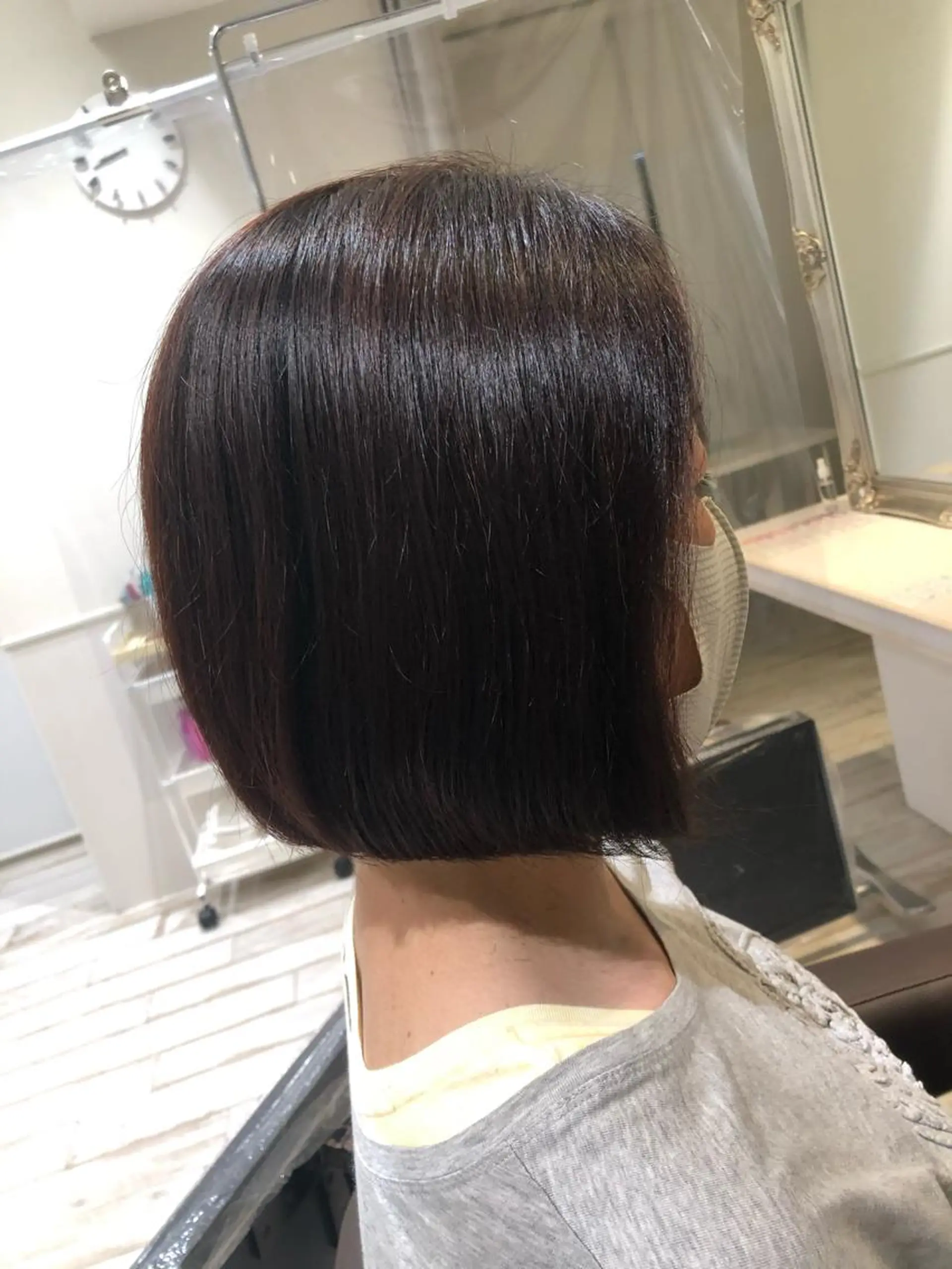 ミディアム カット 田中 瑞妃のヘアスタイル