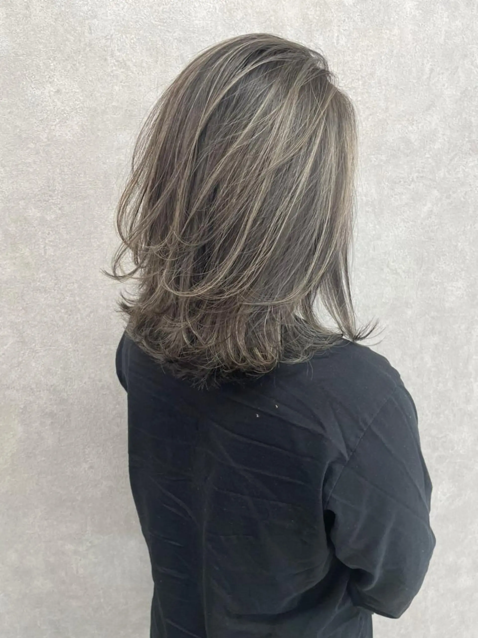 セミロング カラー ヘアアレンジ ブリーチ ケアブリーチ デザインカラー ダブルカラー ハイトーンカラー 髪質改善ケアカラー Eir梅田/中村のヘアスタイル