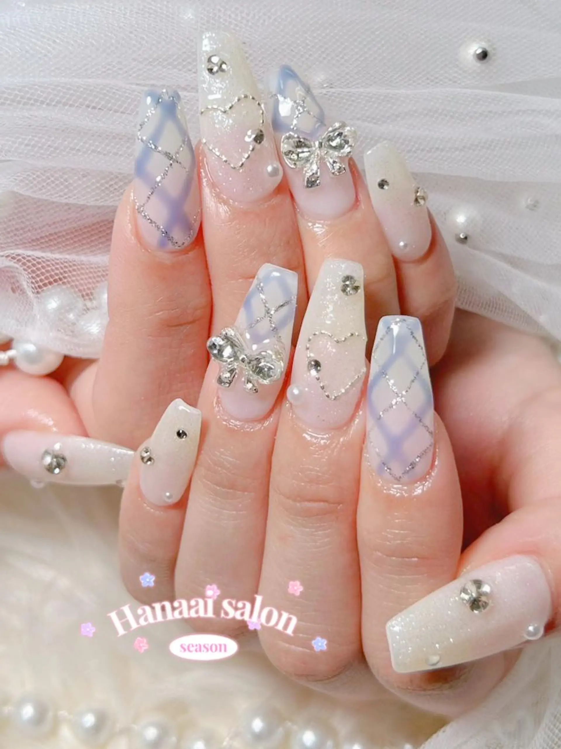 ネイル アートネイル フラッシュネイル フットネイル ジェルネイル グラデーション ハンドネイル 藤本 彩花のネイルデザイン