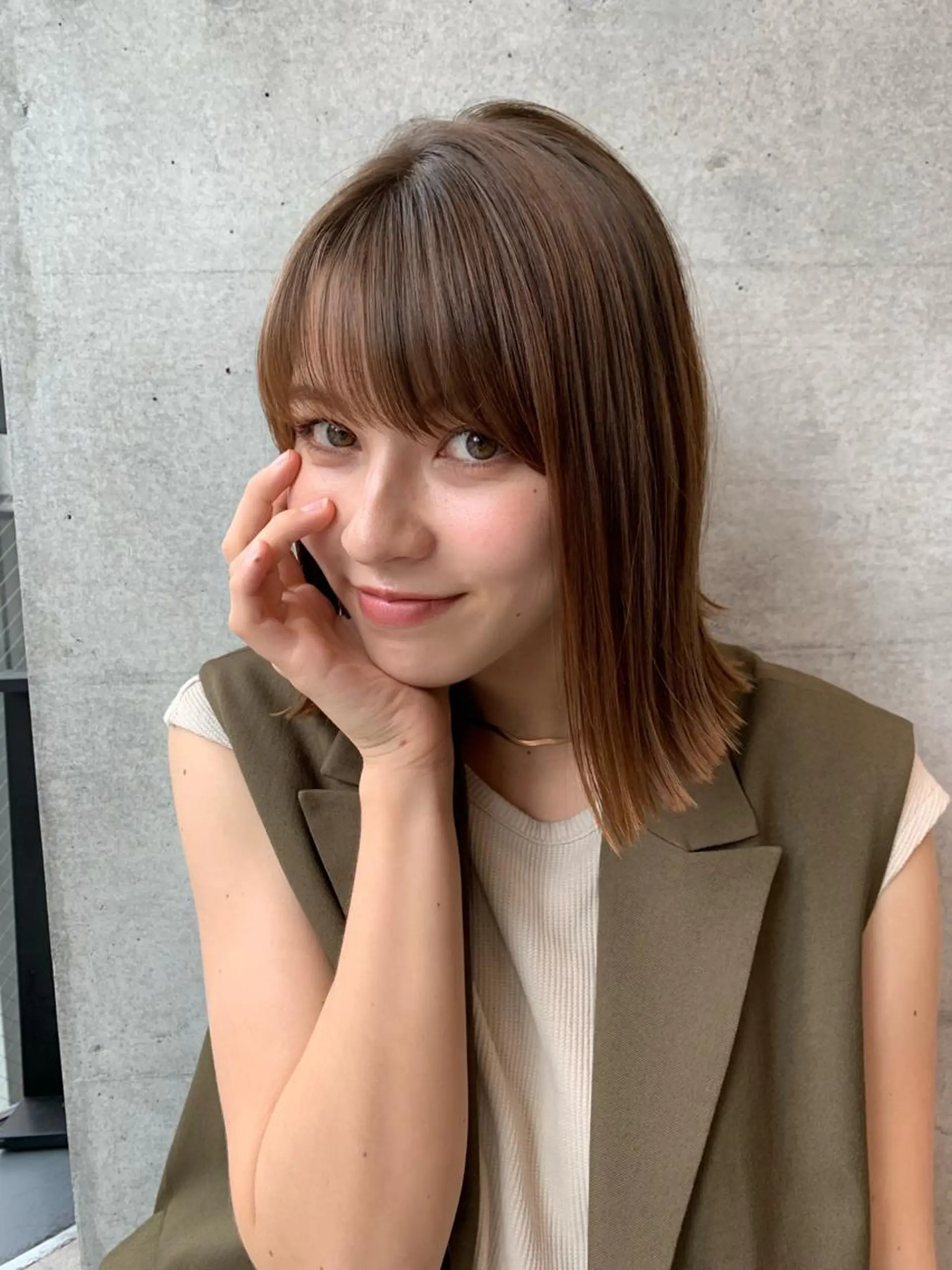 ミディアム カット ヘアカラー パーマ 縮毛矯正 オシャレ髪✔️ 店長オオキアキヒロのヘアスタイル