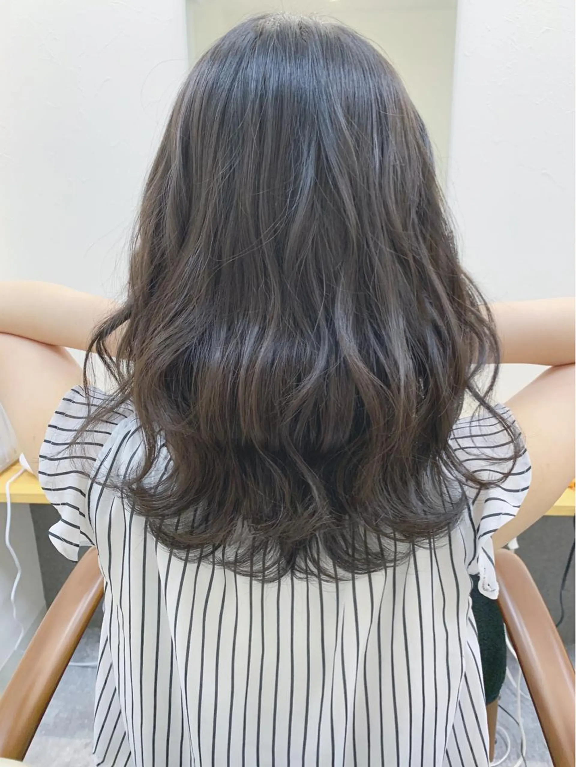 ミディアム ボブ カット ヘアカラー H所属・H (エイチ) 烏丸御池店のヘアスタイル