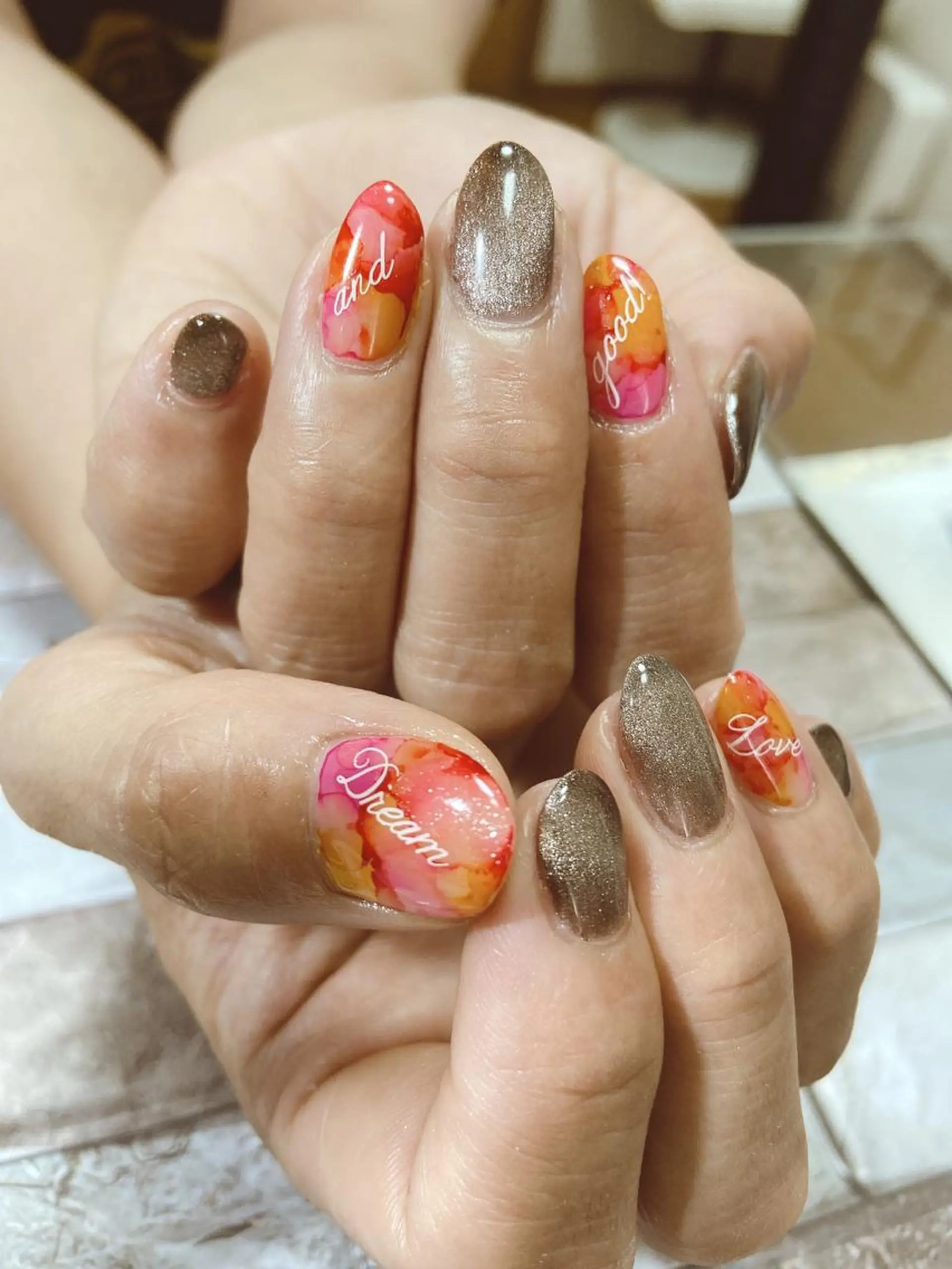 ネイル ハンドネイル フットネイル Lokahi NAILのネイルデザイン