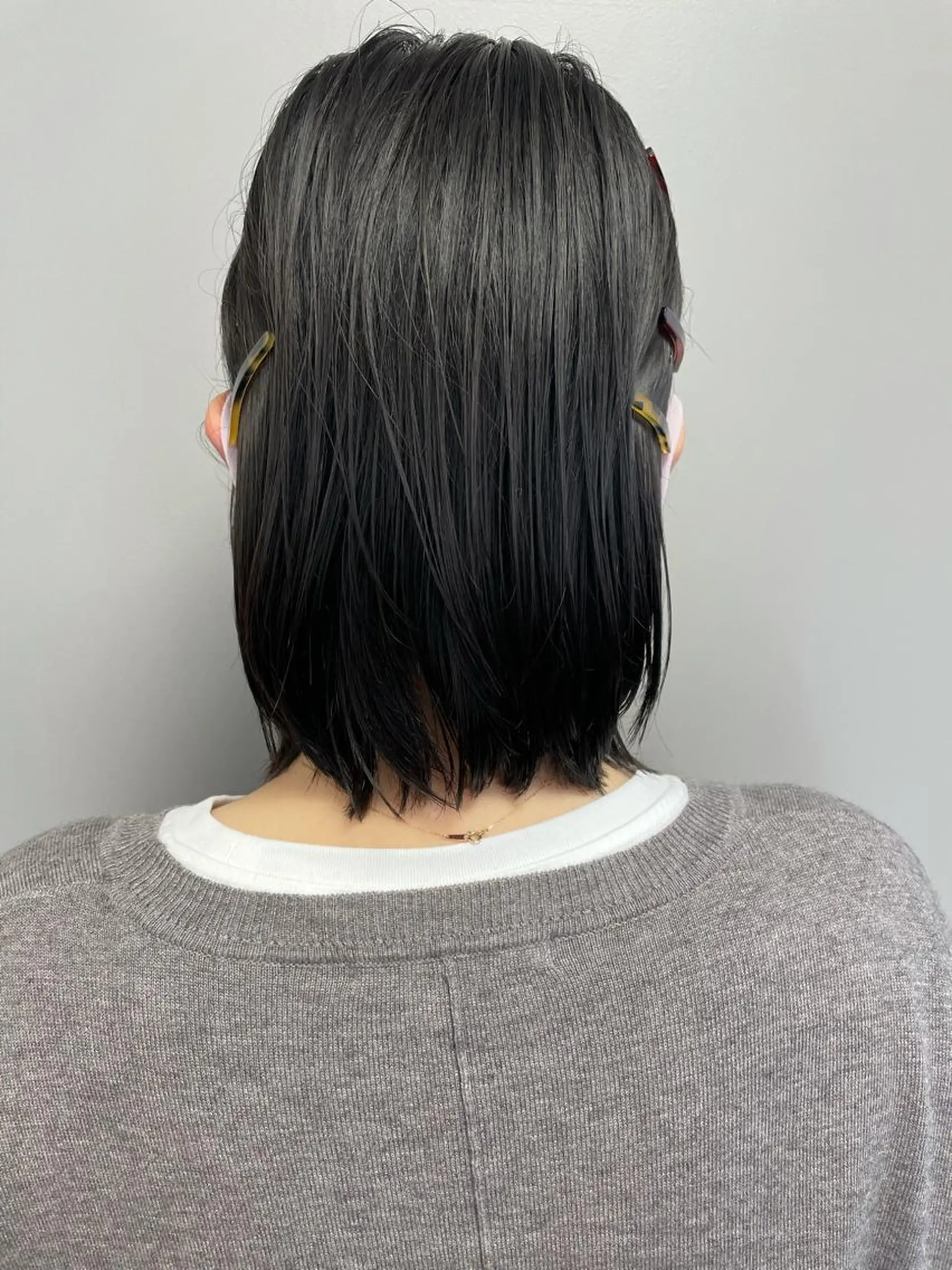 ミディアム HARUNA🤍 色持ち良いツヤ髪のヘアスタイル