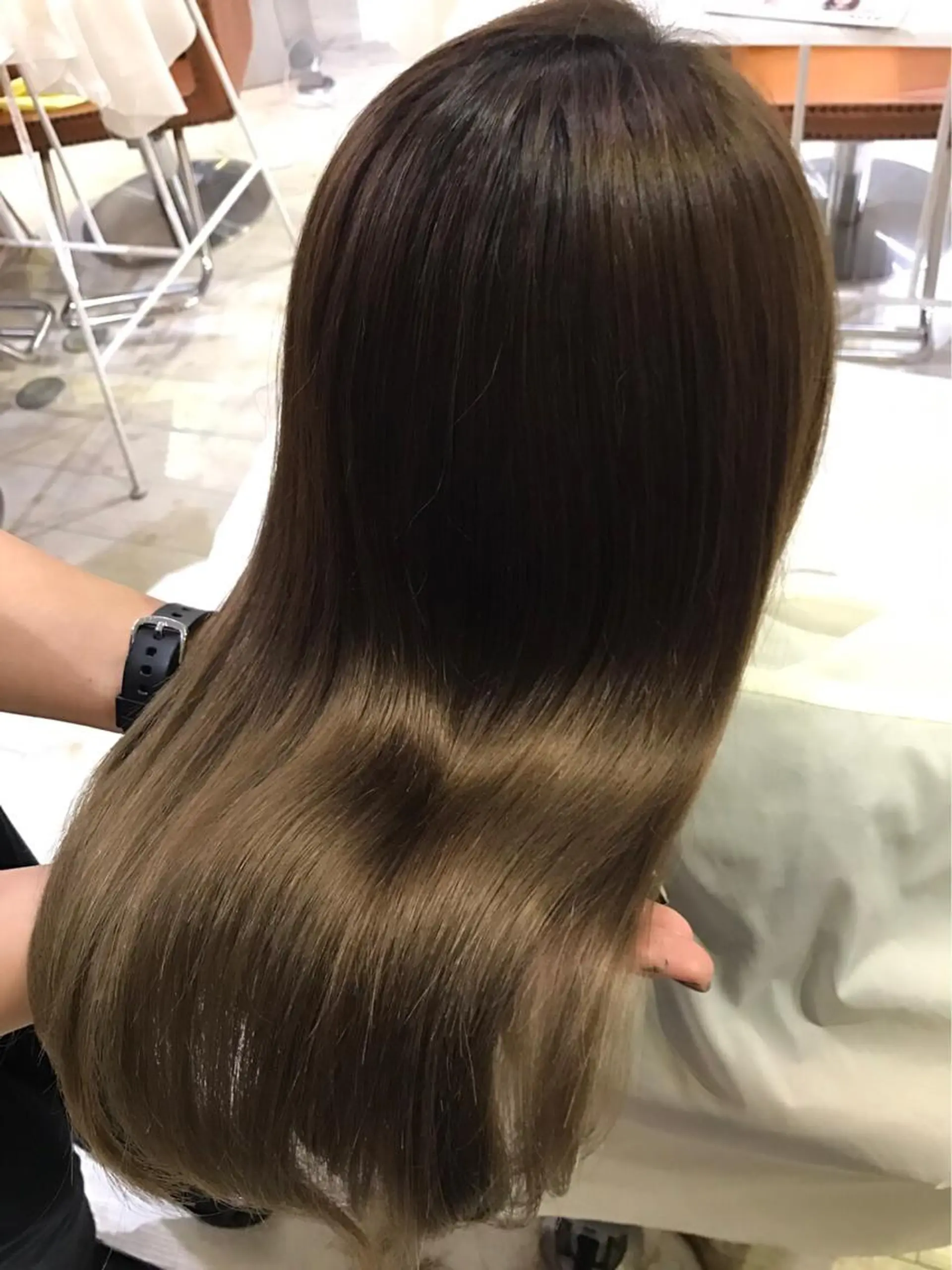 ロング カット 縮毛矯正 トリートメント ヘッドスパ ＨＩ ROのヘアスタイル