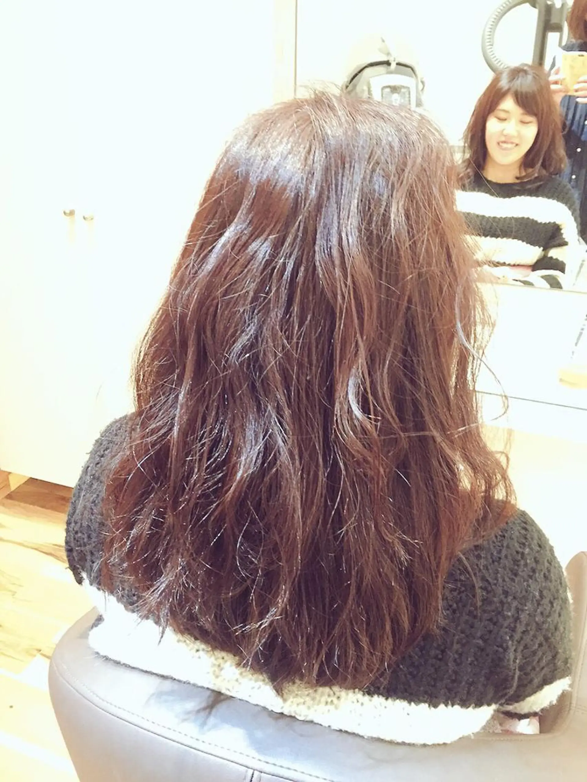セミロング ヘアアレンジ ピンクブラウン IVY hairdesign所属・⚪︎ YUNAのヘアスタイル