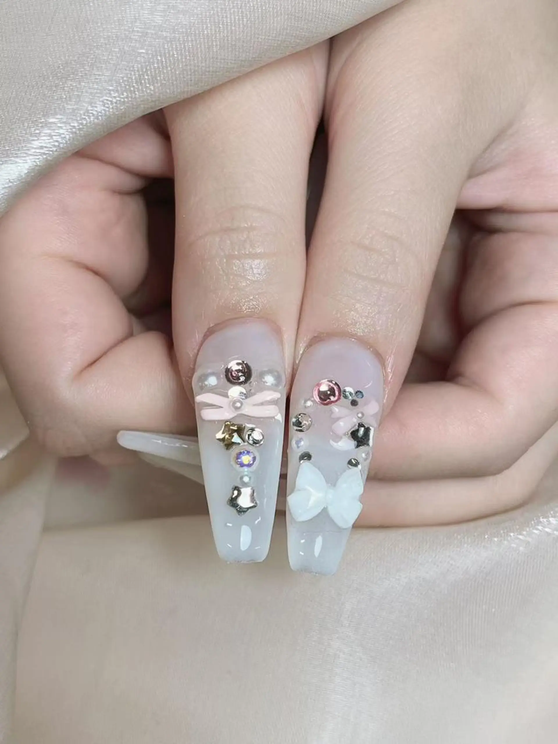 ネイル ハンドネイル LR.ONE ヨウのネイルデザイン