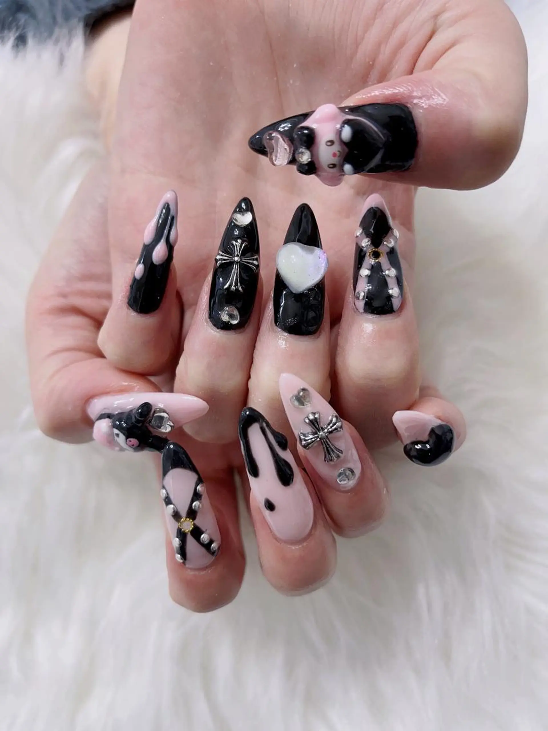 ネイル 菲菲ネイルサロン所属・FF フィフィネイルサロンのネイルデザイン