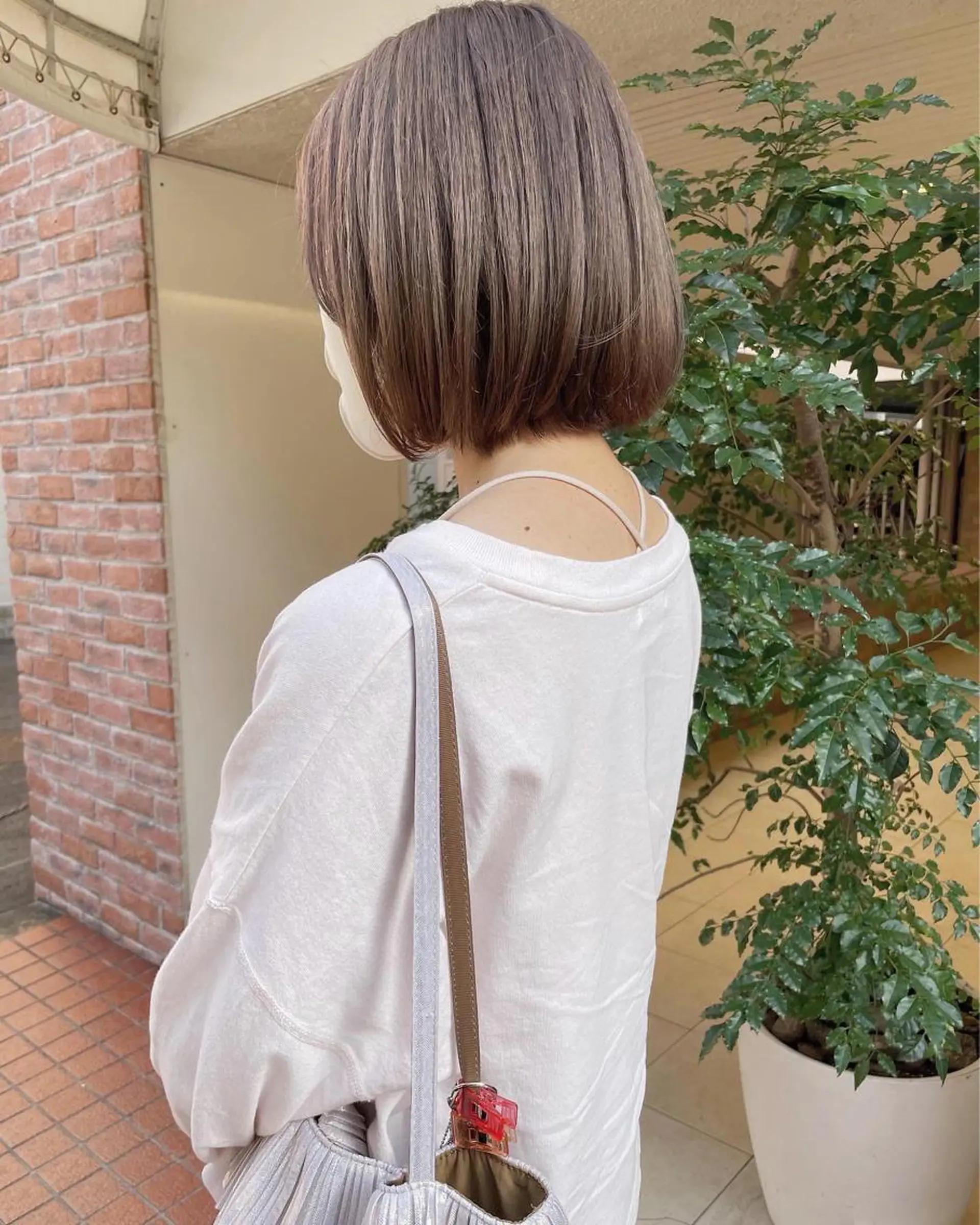 ショート カラー ViVIE所属・VIVIE天神 ブリーチのヘアスタイル
