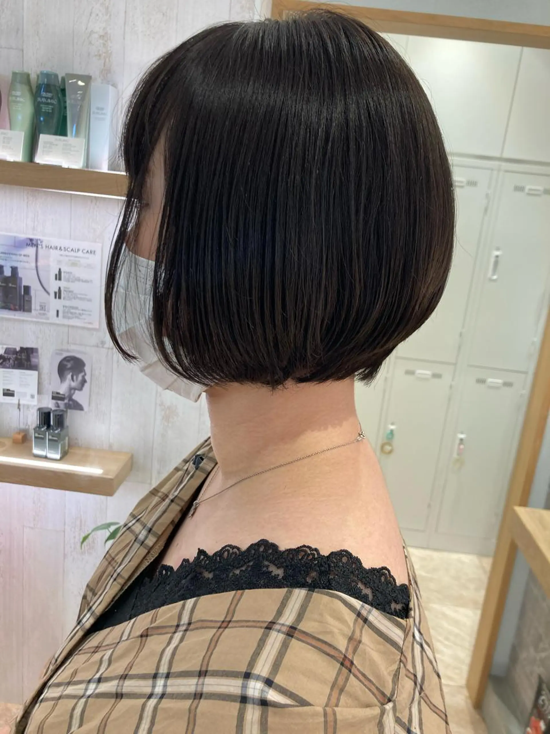 ショート カラー ブラウンカラー マロンブラウン 野村 さなみ✨ぱっつんボブのヘアスタイル