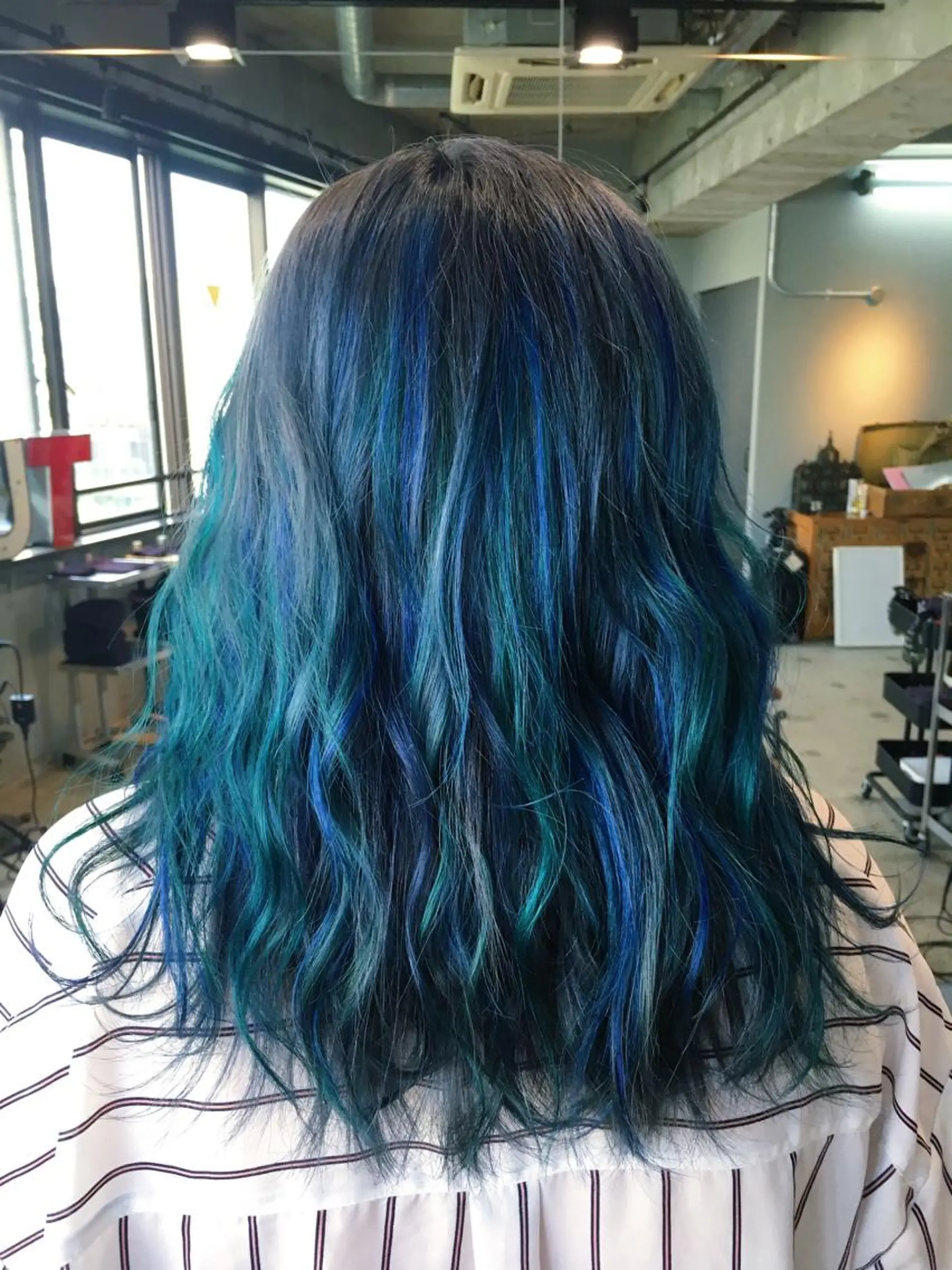 セミロング カラー ブリーチ デザインカラー ヘアカラー トリートメント 代表 中島貴志のヘアスタイル