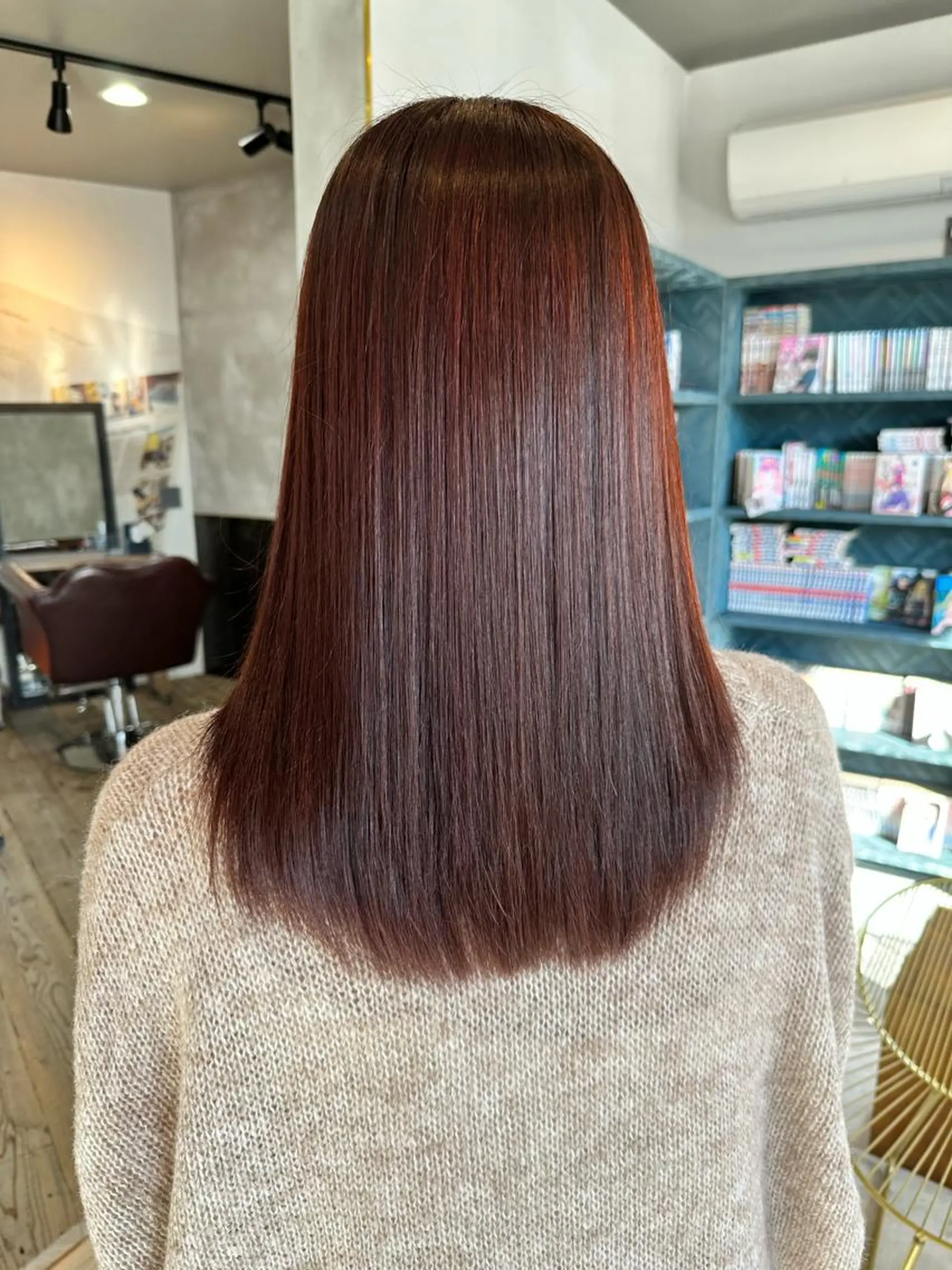 ロング カット ヘアカラー トリートメント YOMU SUZUのヘアスタイル