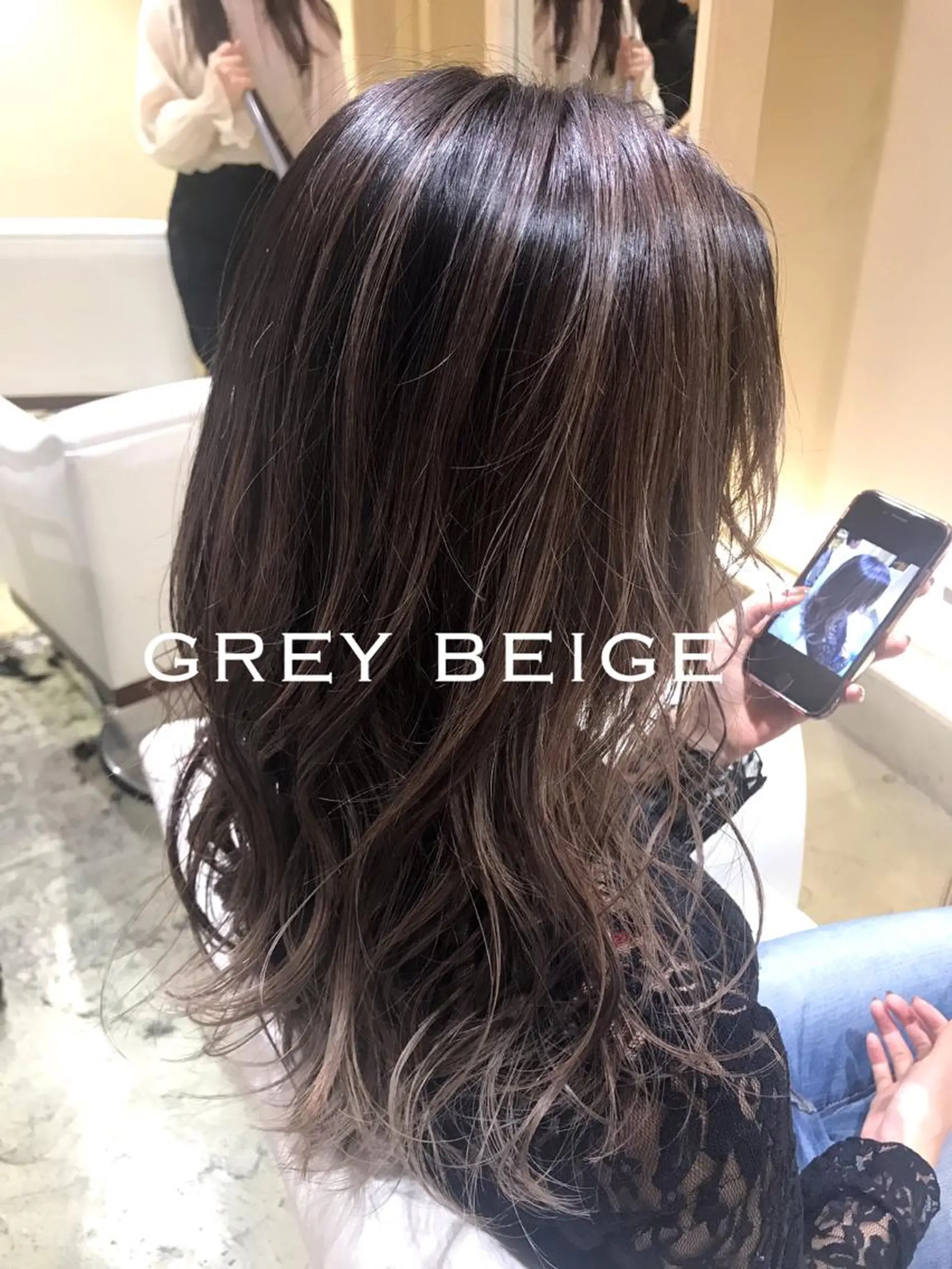 ロング カラー CYAN.矢場町店所属・三代 ゆりあのヘアスタイル