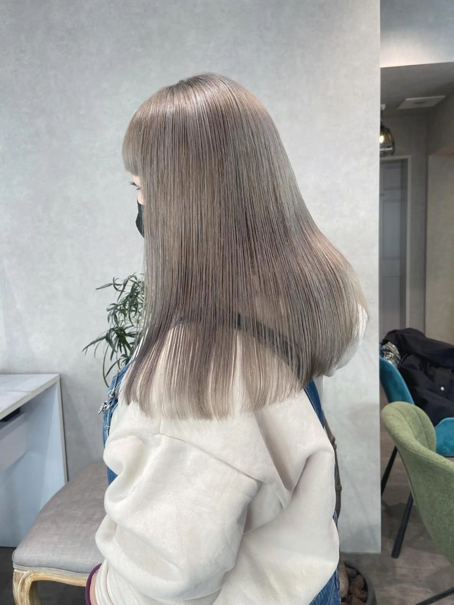 ロング カラー グレージュ ヘアカラー behov所属・柔らかハイトーン 🤎Tsubasaのヘアスタイル
