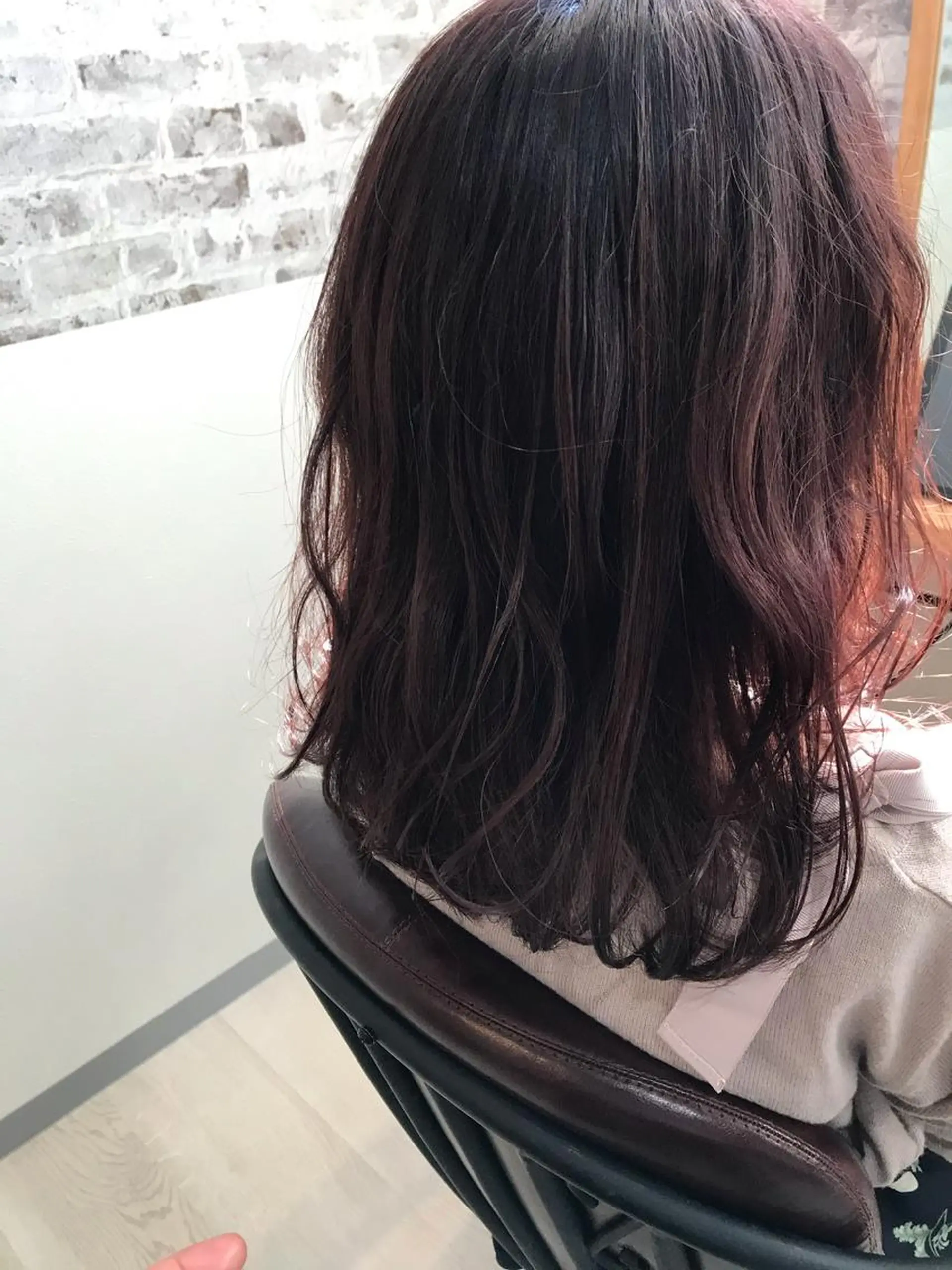 ミディアム カラー SoL所属・SoL ソルのヘアスタイル
