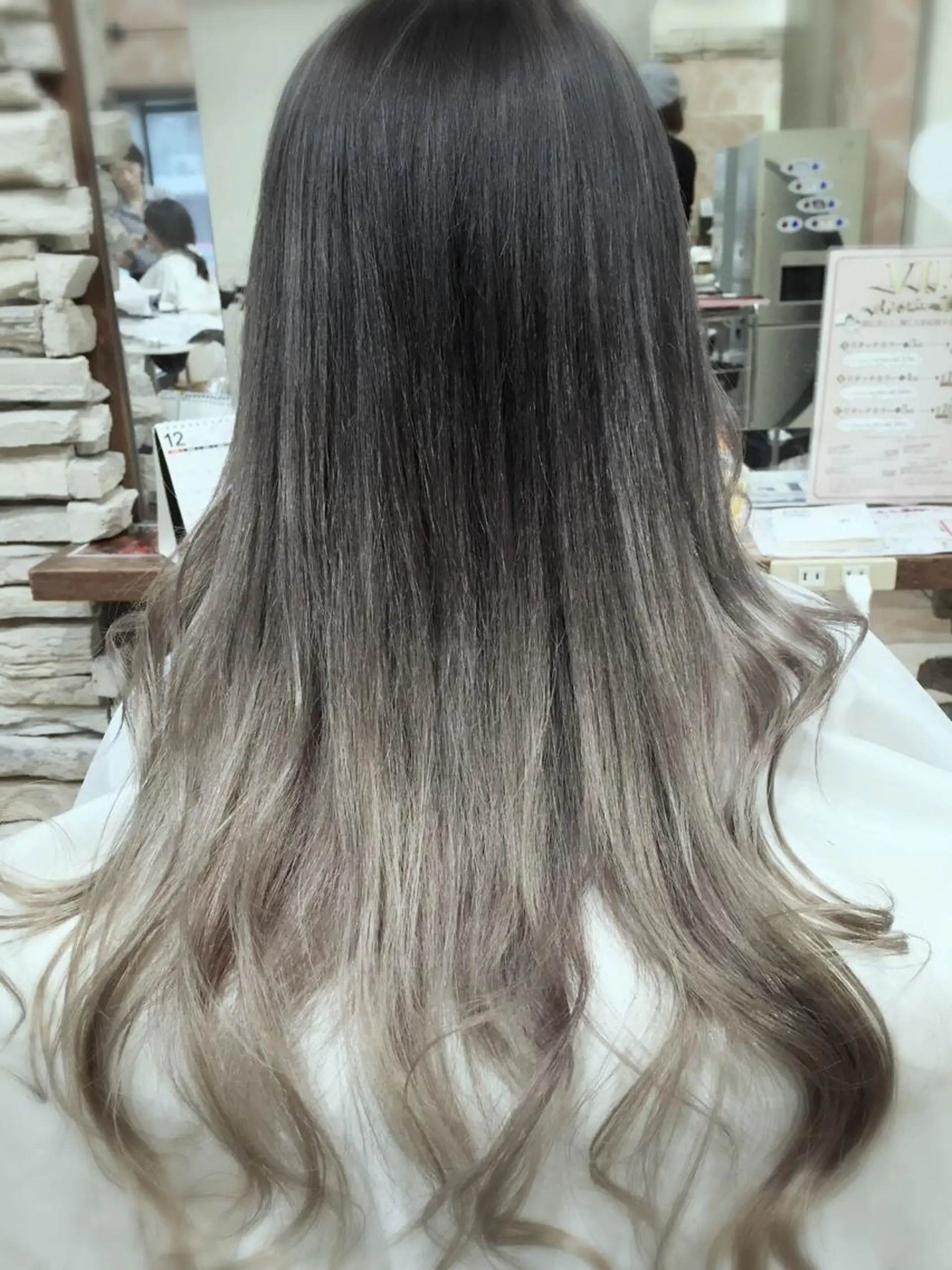 ロング カラー グラデーションカラー 今里 弘樹のヘアスタイル
