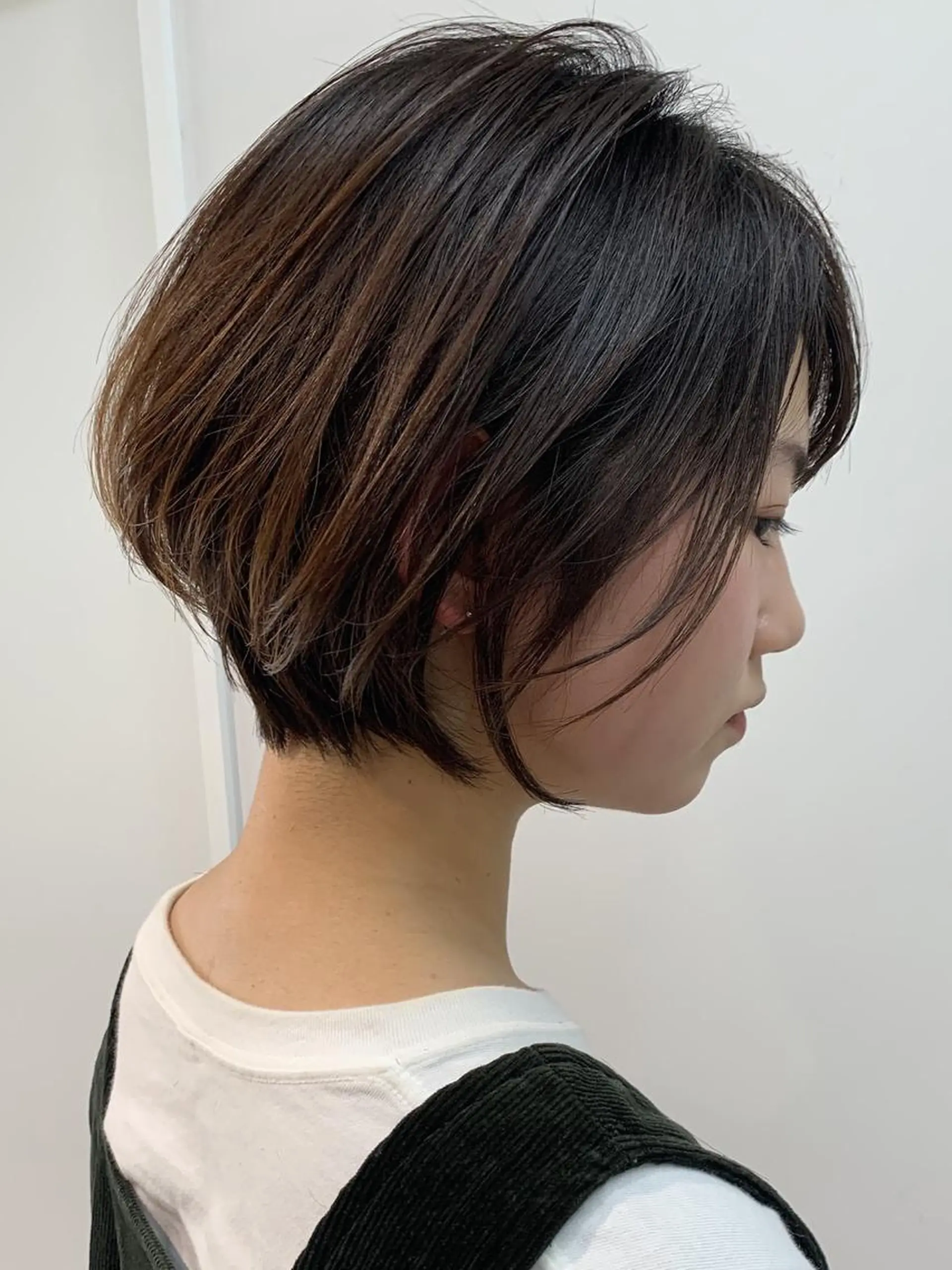 ショート カラー マツエク・マツパ ハンサムショート ショートヘア 👑ボブ、レイヤー 心斎橋/高城涼也のヘアスタイル