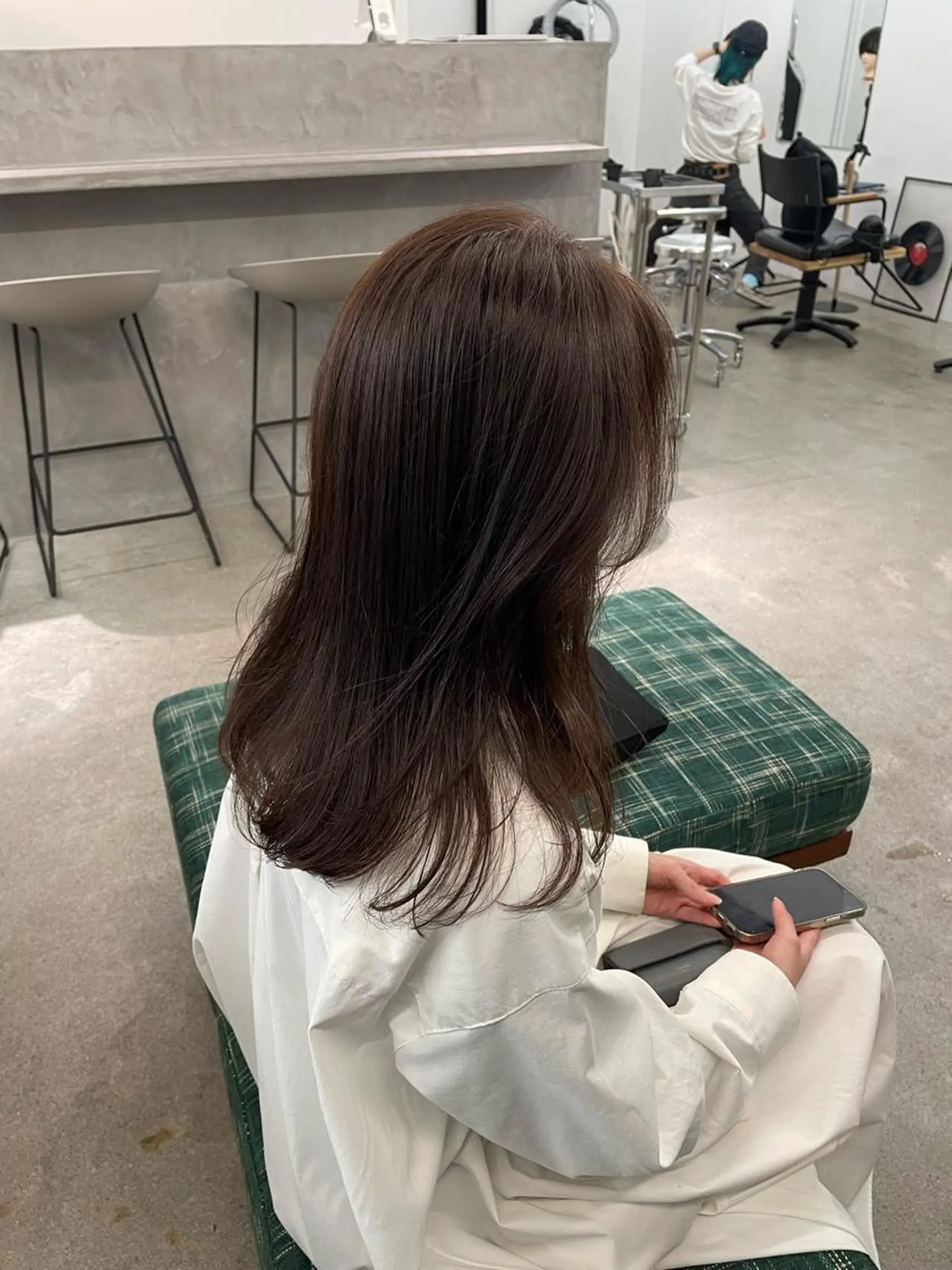 セミロング カット ヘアカラー レイヤーパーマ、ボブ 小須田ゆあのヘアスタイル