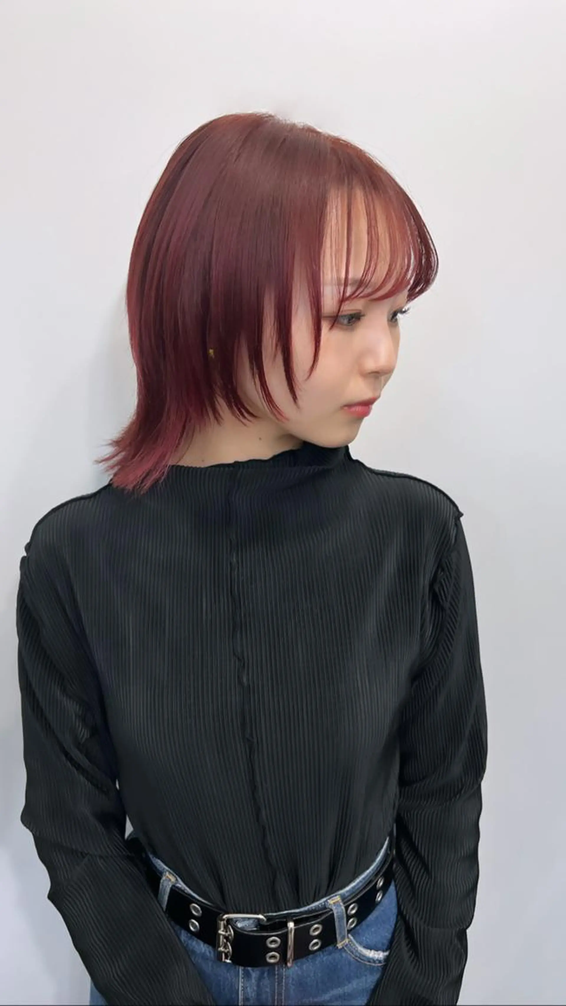 ミディアム ミディアムパーマ ピンクブラウン 髪質改善 トリートメント 韓国風レイヤーカット グレージュ/大希のヘアスタイル