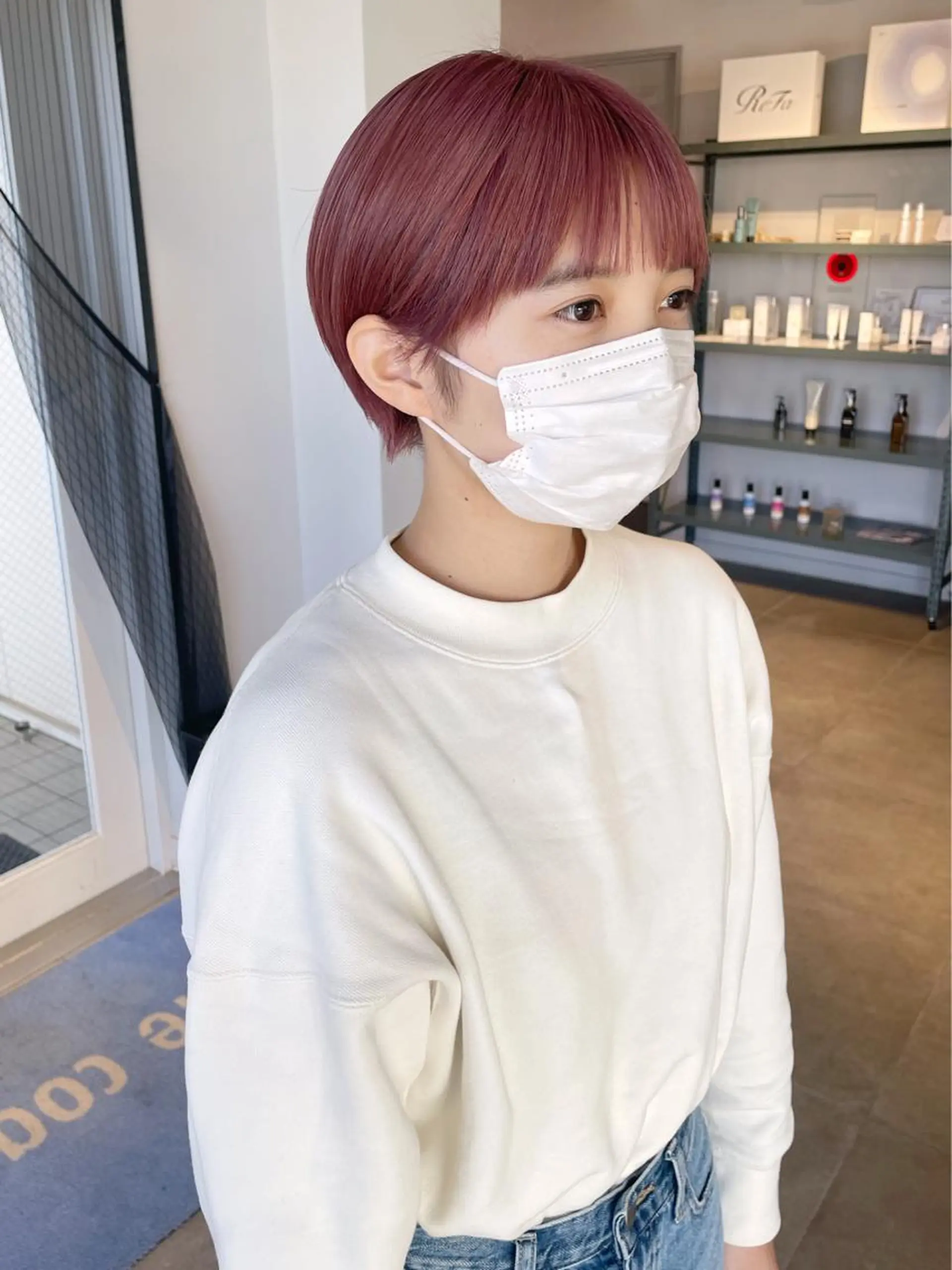 ショート カラー ブリーチ ピンクカラー ショートヘア カット ヘアカラー トリートメント レイヤー/髪質改善カ ラ-🤍津田奈々美‎のヘアスタイル