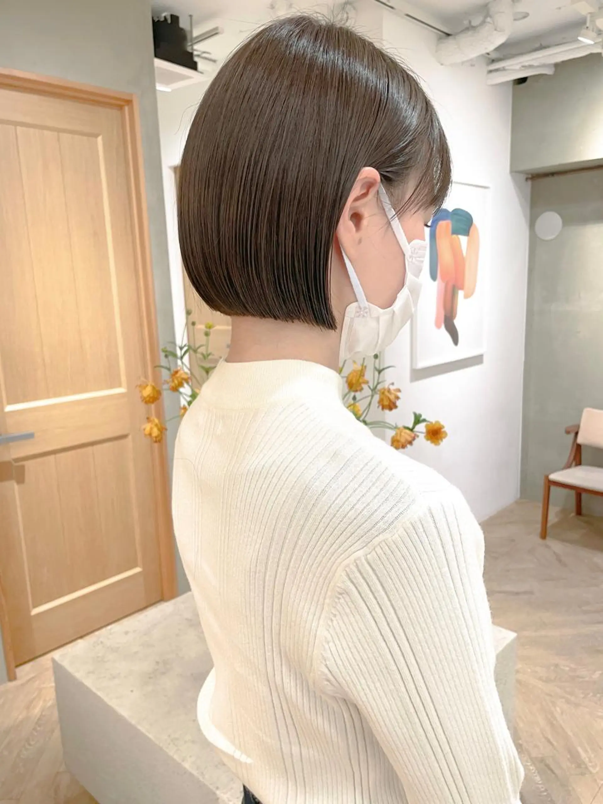 ミディアム カラー 切りっぱなしボブ ベージュカラー ブリーチ ケアブリーチ グレージュ カット ヘアカラー トリートメント ボブ/ショート 🌟梅田盛一🌟のヘアスタイル