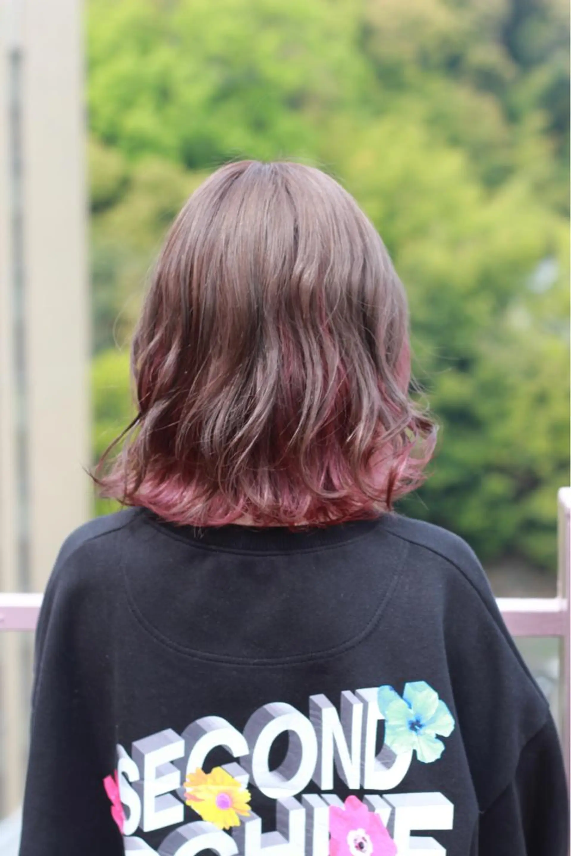 ミディアム カラー ピンクカラー ヘアカラー Viage （ビアージュ）のヘアスタイル