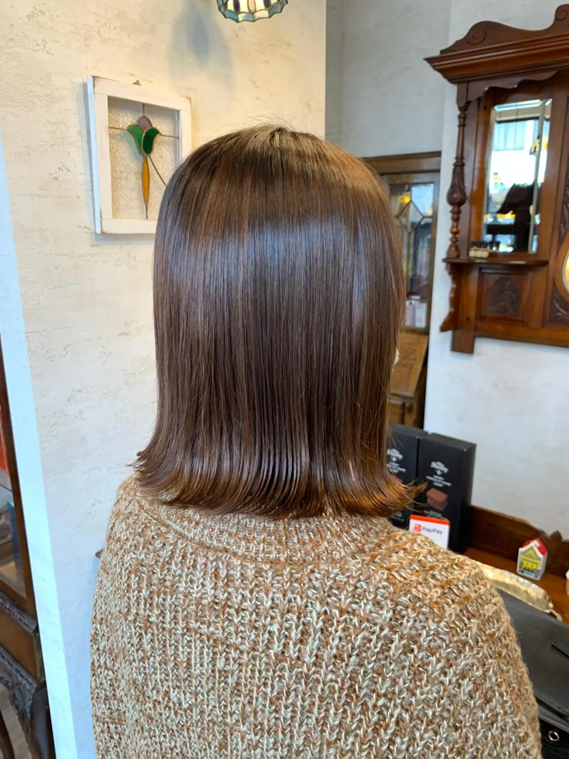 ミディアム カラー ベージュカラー ブリーチ ブリーチなしカラー オレンジ 外ハネヘア FAVOR Emiのヘアスタイル
