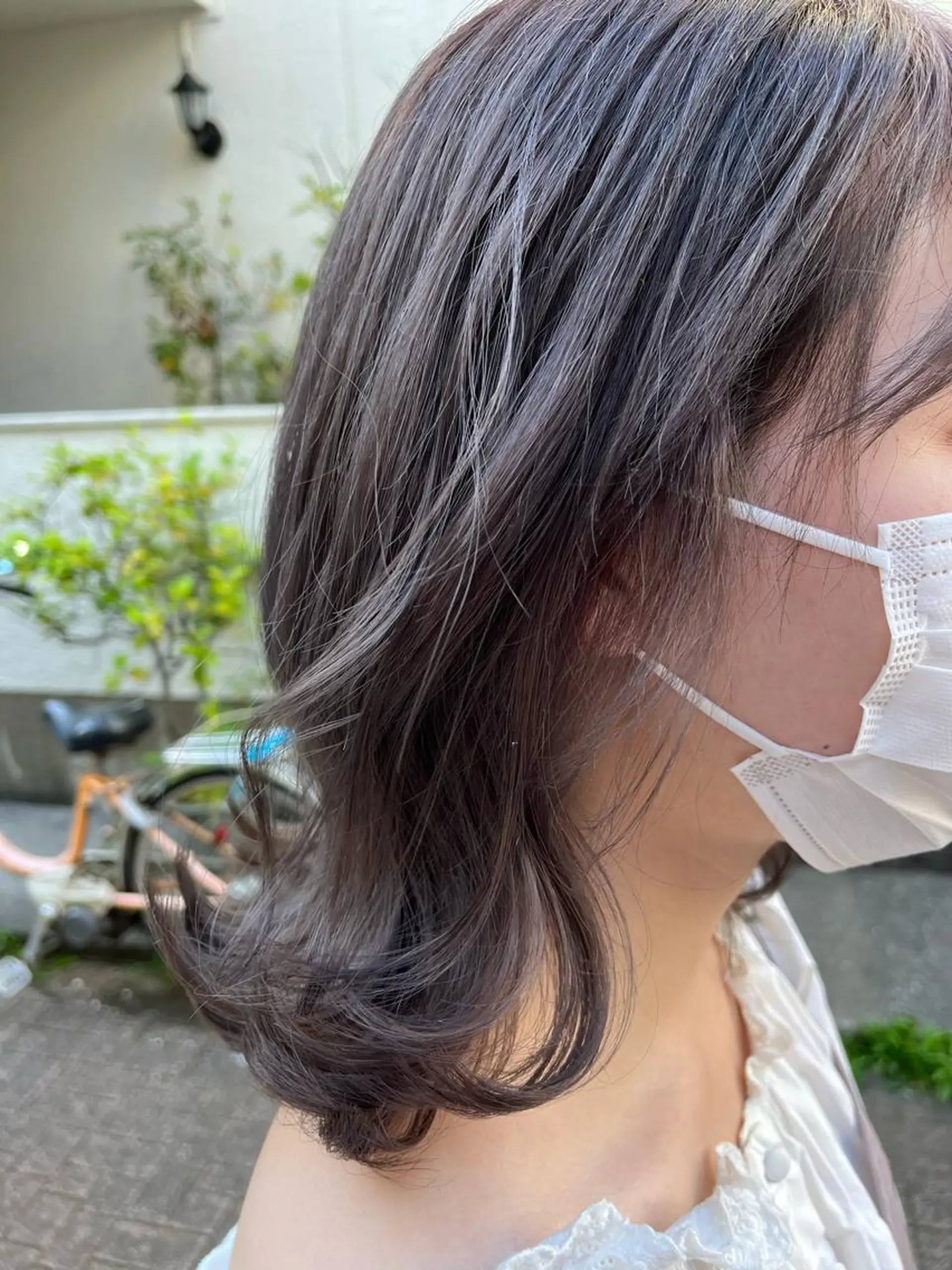 セミロング カラー ショートボブ アッシュ バレイヤージュ ミストバング ベージュカラー カット ヘアカラー トリートメント 原宿サロン代表 デザインカラー伊藤卓のヘアスタイル