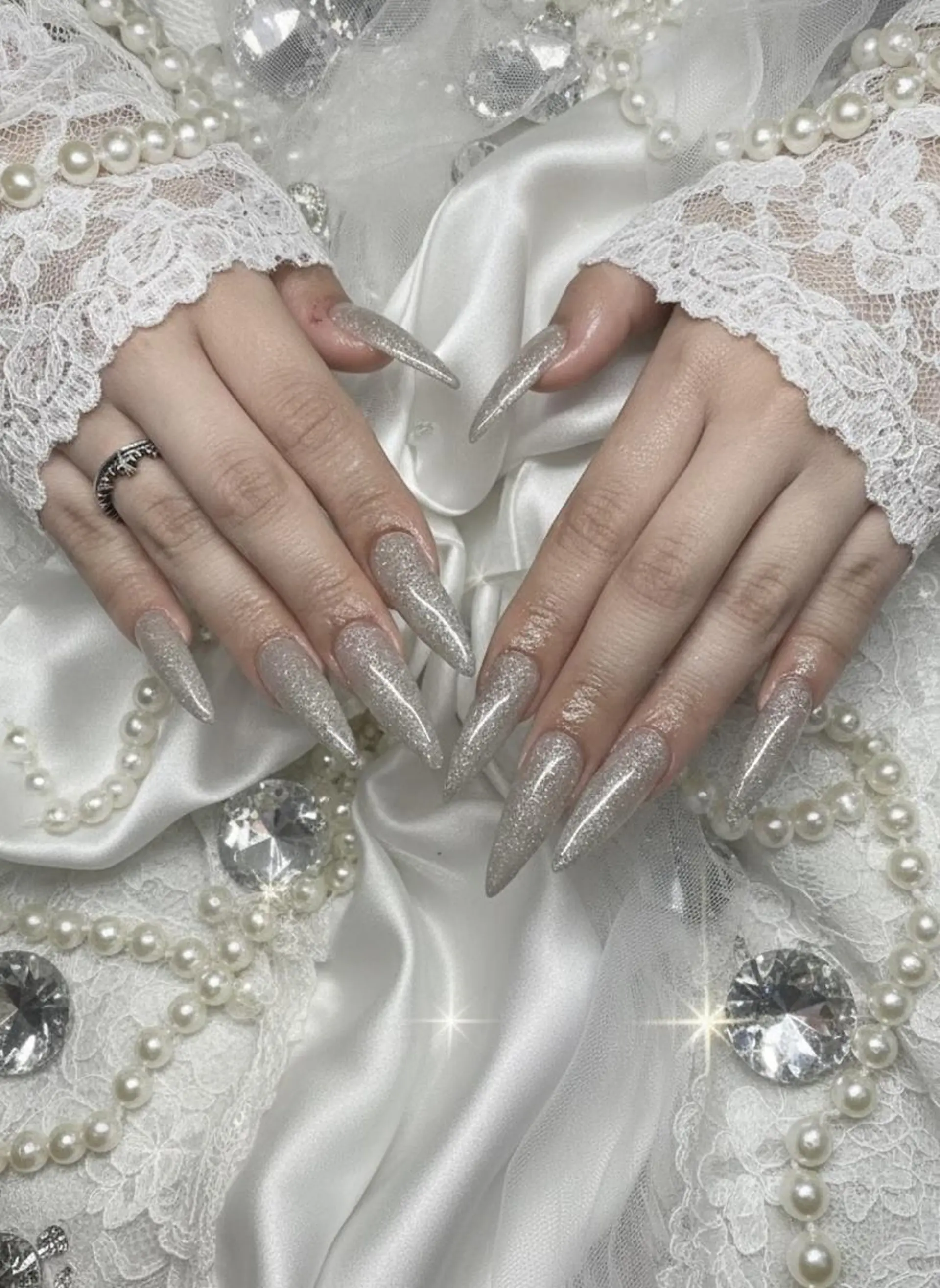 ネイル 長さ出し 韓国ネイル ラメ(グリッター) ロングネイル メンズネイル ハンドネイル 24時間営業 UNABOMBAのネイルデザイン