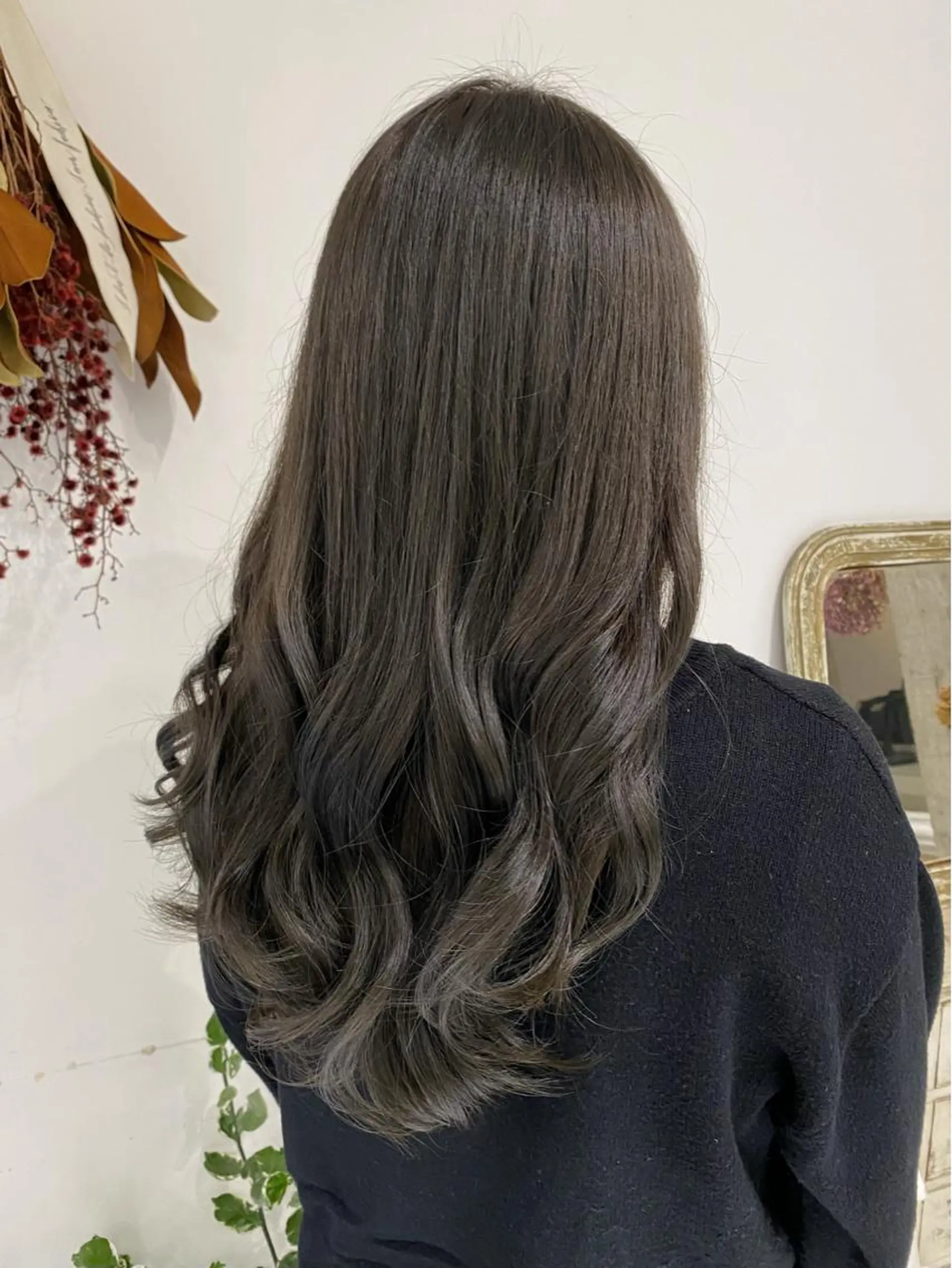 セミロング カラー グレージュ ヘアカラー ducha所属・DUCHA Tomida naoのヘアスタイル