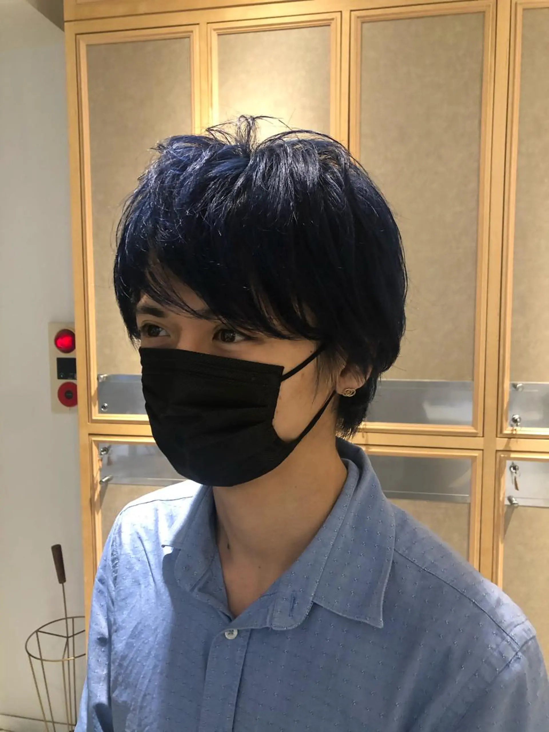 ショート カラー メンズ メンズブリーチ ブリーチ ブルーカラー ネイビーカラー ミヤギ リュウキのヘアスタイル