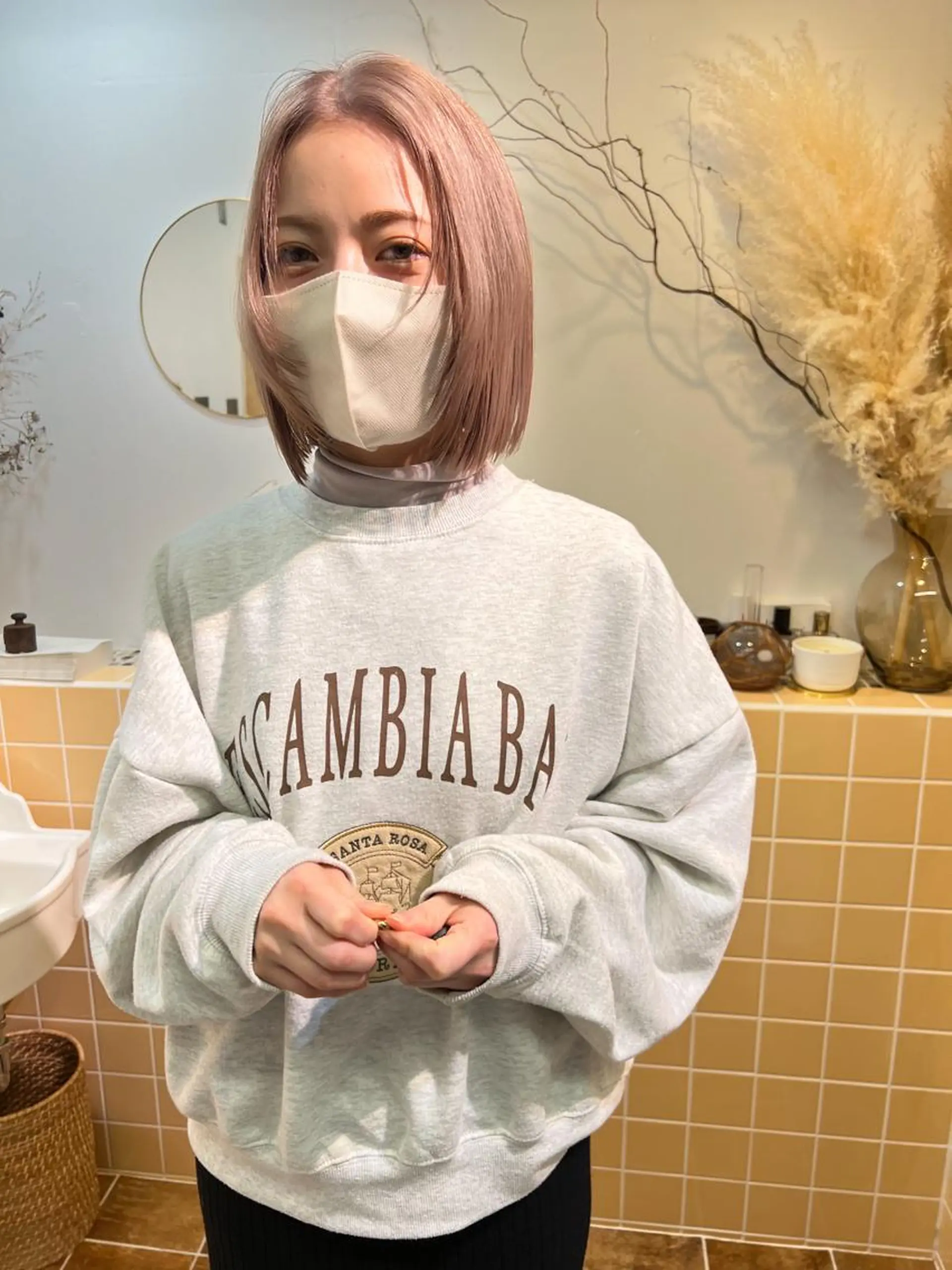 ミディアム カラー カット ヘアカラー トリートメント 顔周りレイヤー/韓国 ブリーチminamiのヘアスタイル