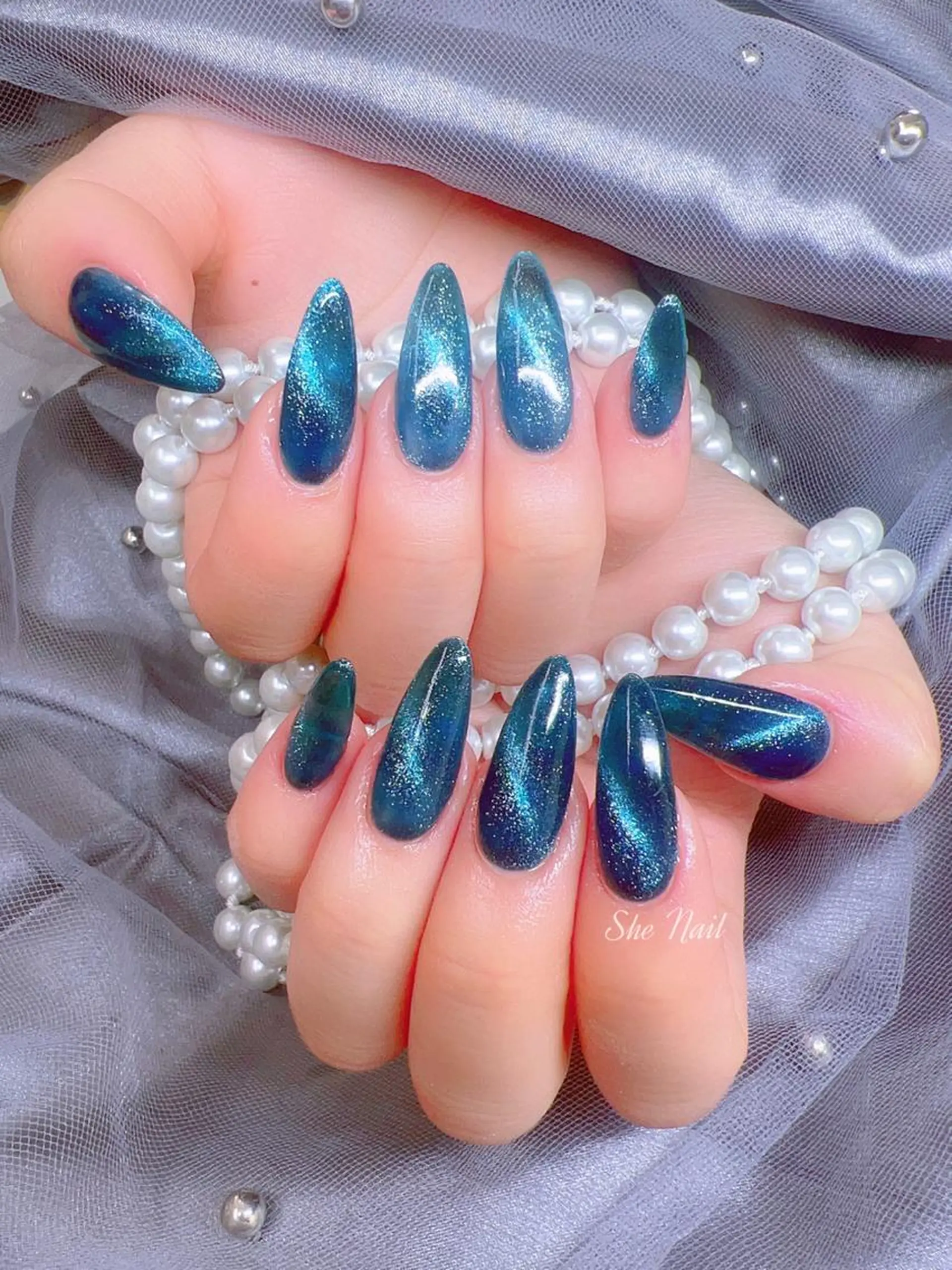 ネイル 長さ出し マグネットネイル 持ち込み ワンカラーネイル シンプルネイル ハンドネイル She   Nail所属・ISA_ BELLAのネイルデザイン