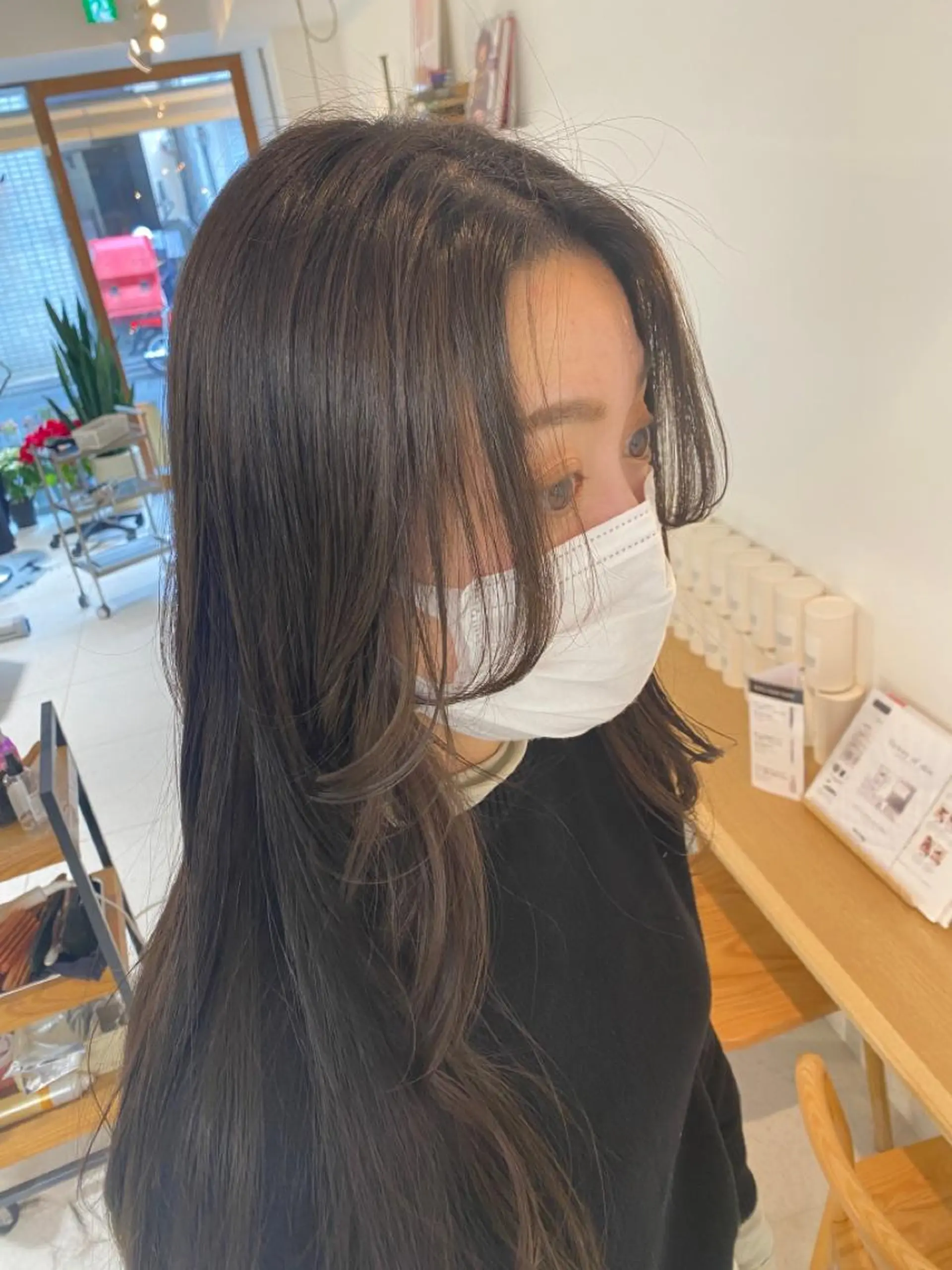 ロング レイヤーカット ✨オール年代🆗 🤍内田亜由子のヘアスタイル