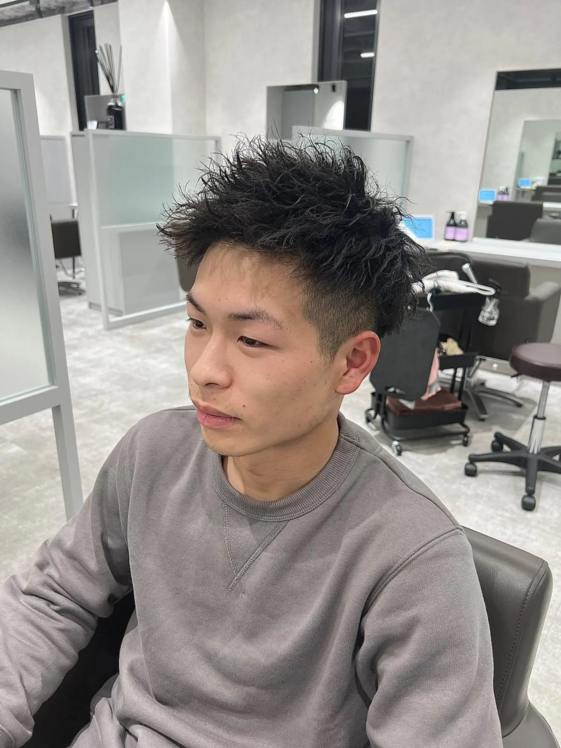 ショート カラー パーマ メンズ kiitos所属・関西センターパート メンズモデル募集のヘアスタイル