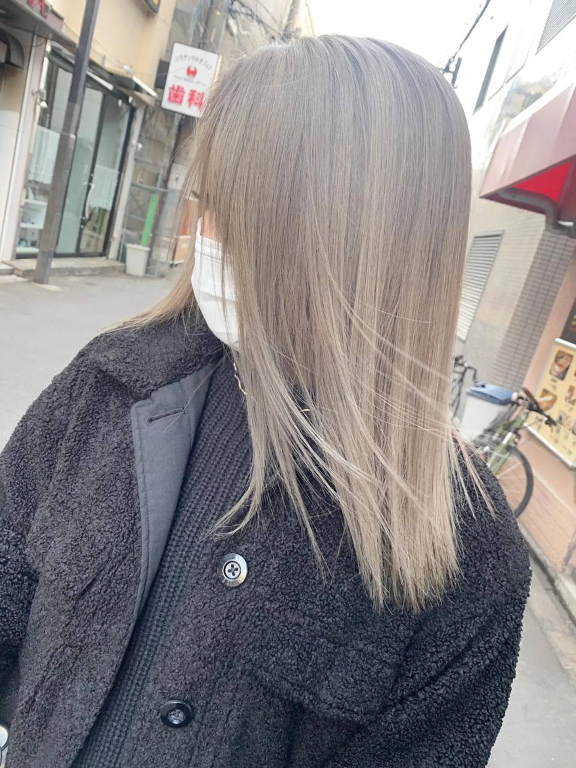 ミディアム カラー ヘアアレンジ ネイル マツエク・マツパ ヘアカラー トリートメント 井上 一平のヘアスタイル