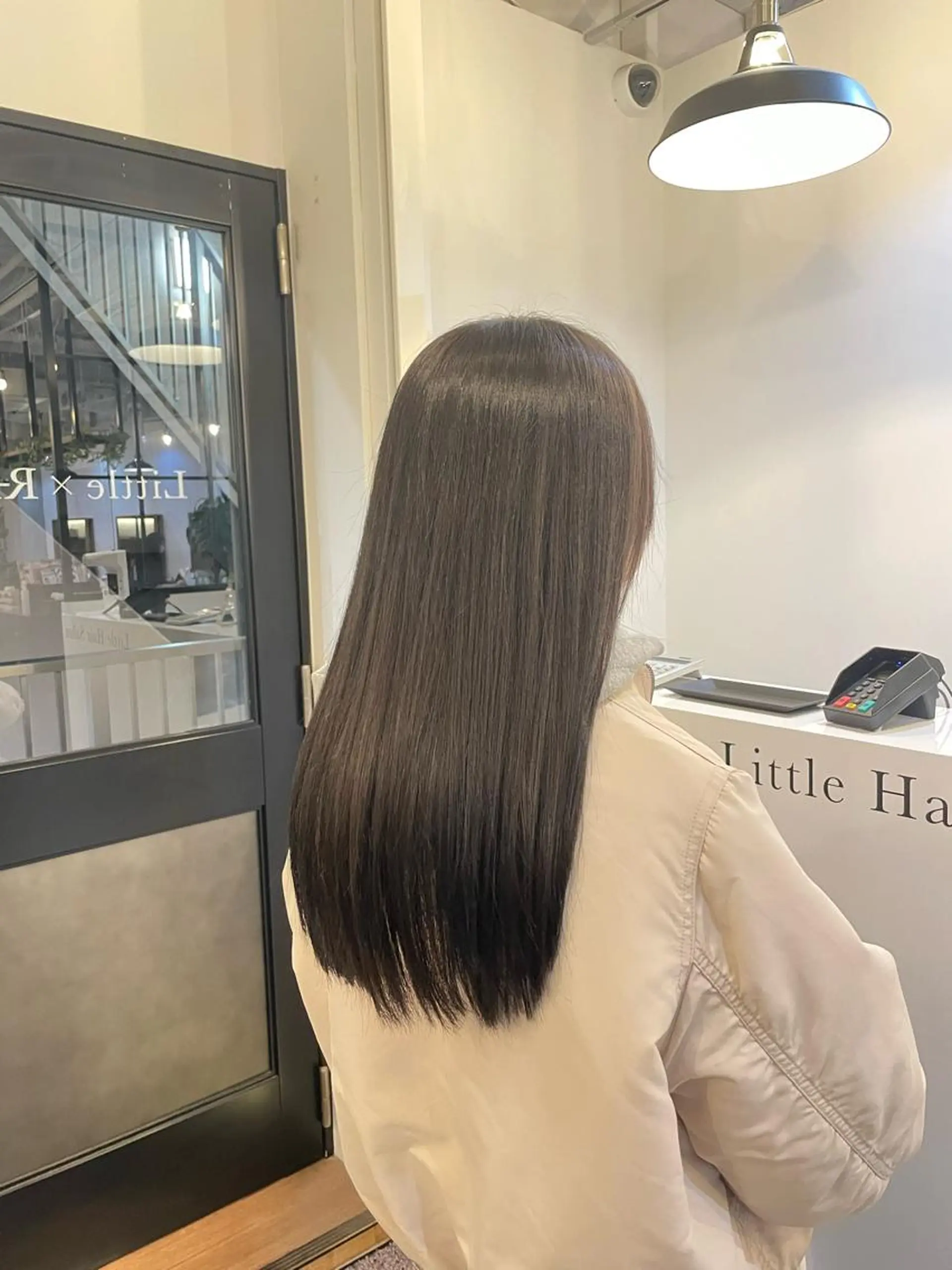 ロング カラー ROIS渋谷【ロイス】所属・高橋大樹/ブリーチ/ ミルクティーベージュのヘアスタイル