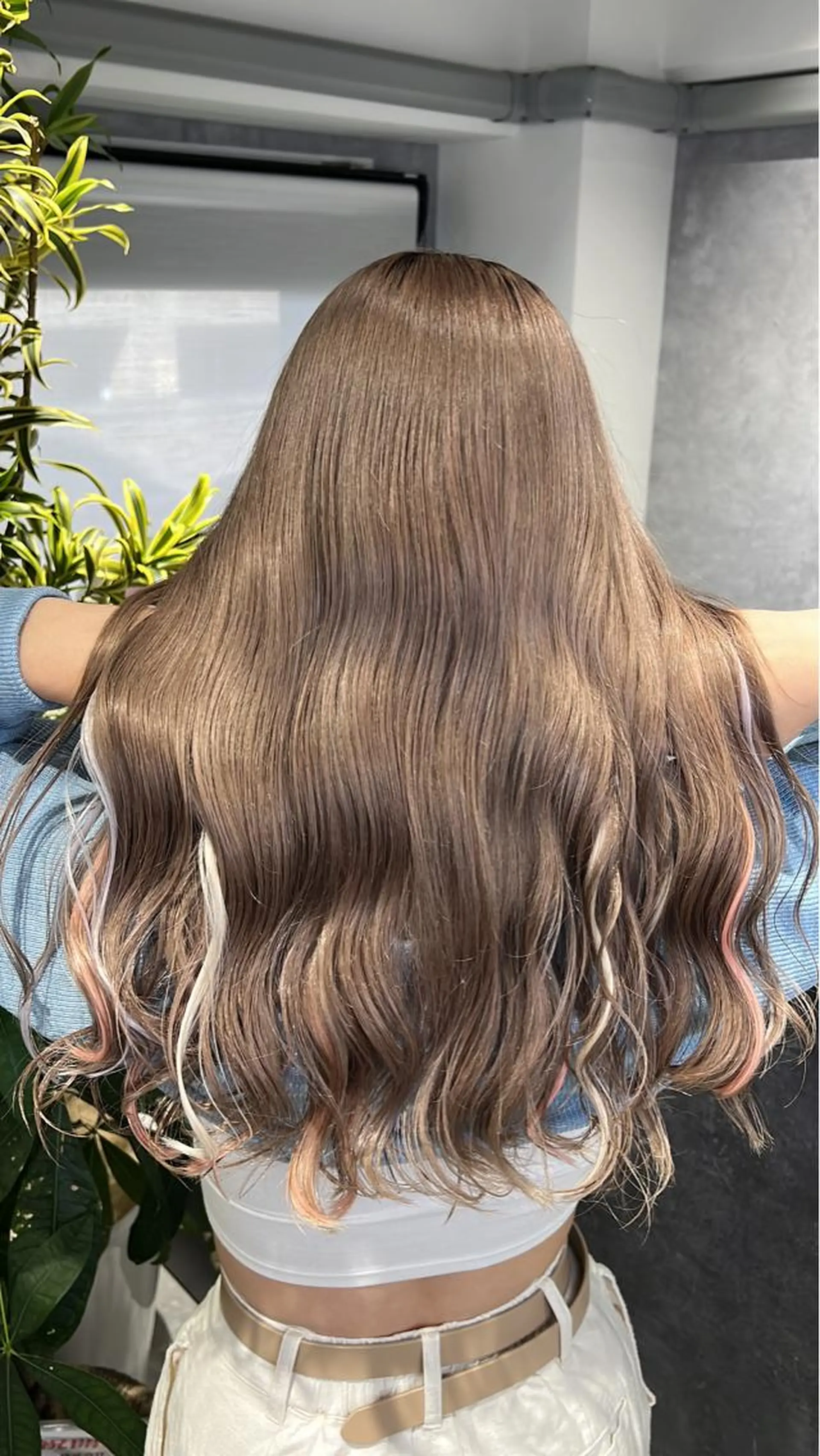 ロング カラー mimiiy梅田 中崎町ハイトーンのヘアスタイル