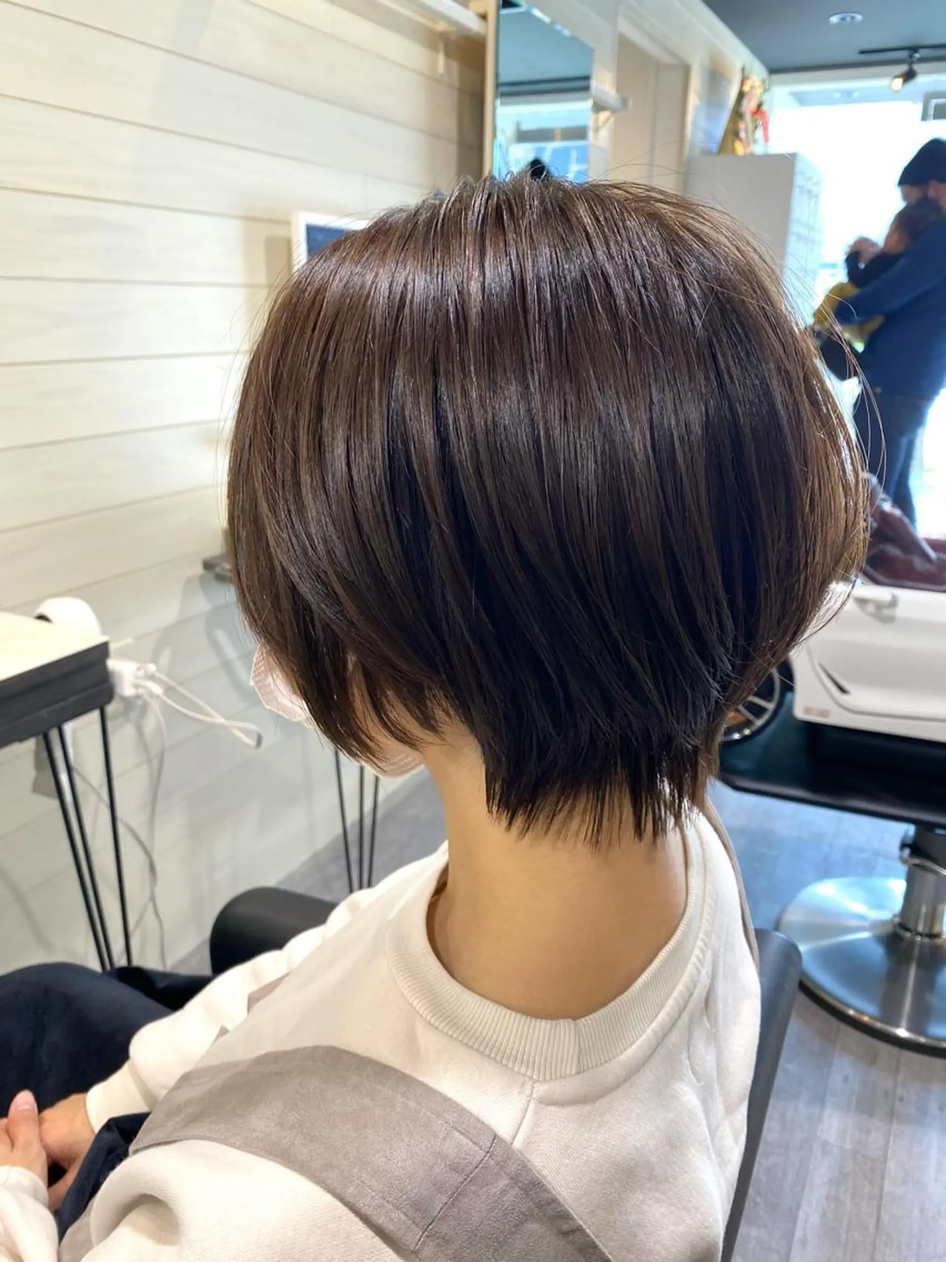 ショート カラー ハンサムショート アディクシーカラー バレイヤージュ ブリーチ ケアブリーチ カット トリートメント unpeu hair  二条所属・先着1名様限定 カット無料のヘアスタイル