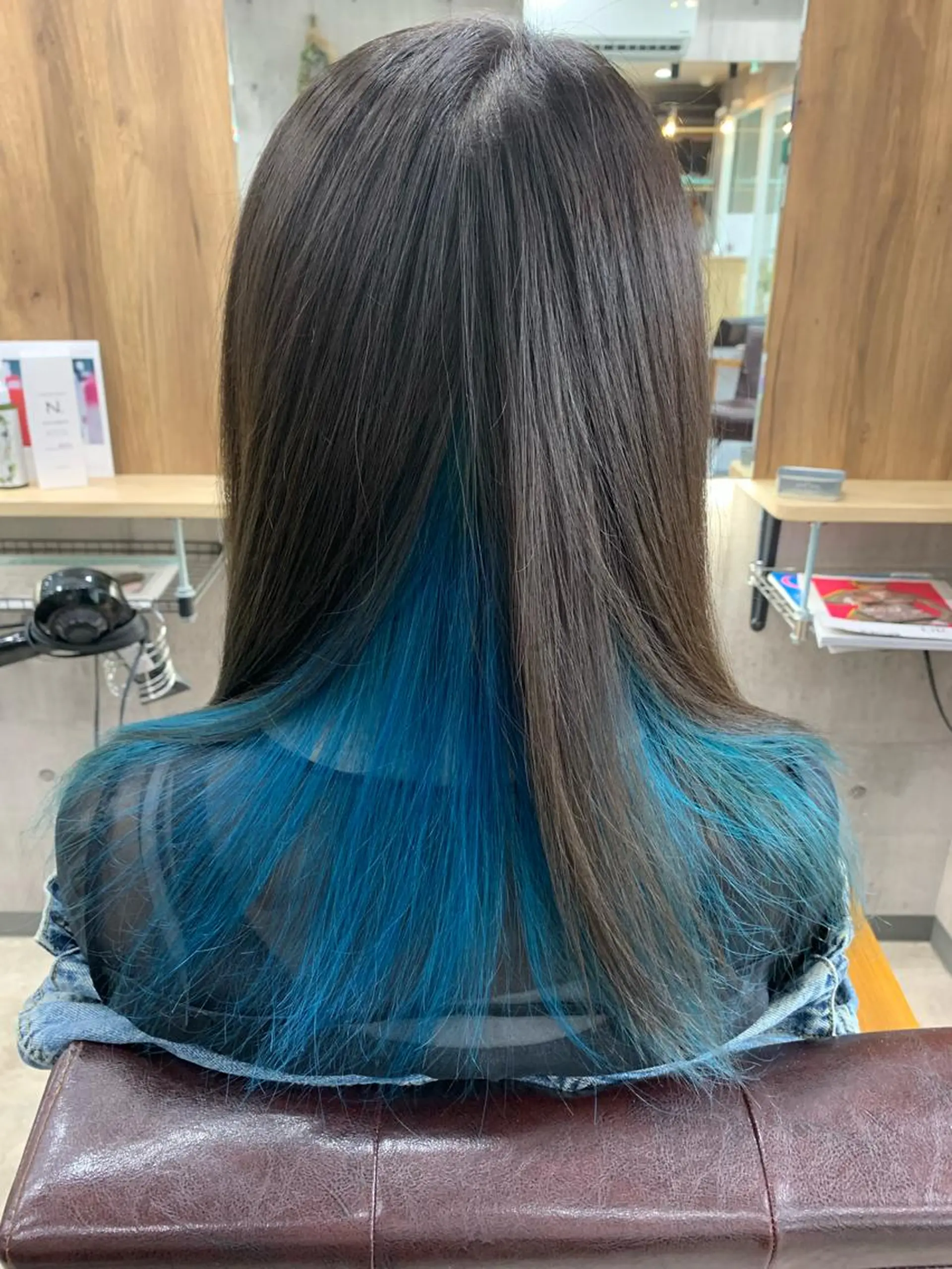 ロング カラー アクアカラー バレイヤージュ ブリーチ ブルーカラー ケアブリーチ ヘアカラー memento 斎藤大覚のヘアスタイル