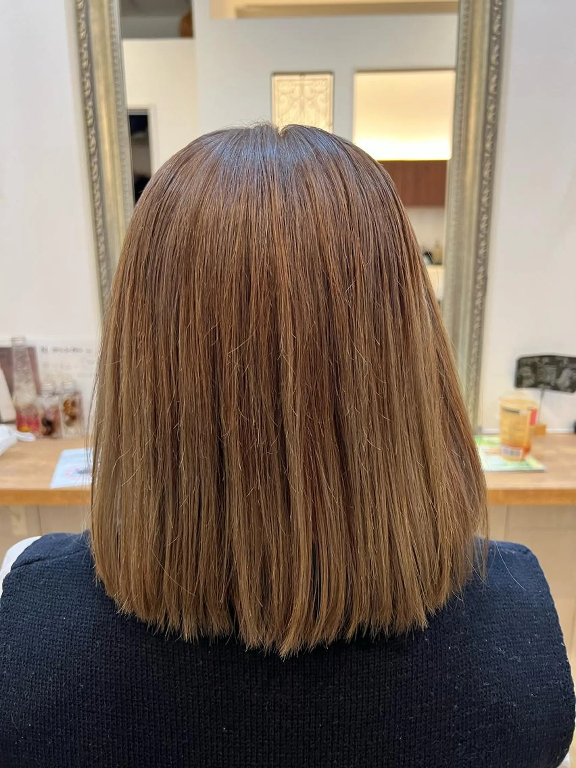 ミディアム カラー ベージュカラー ブラウンカラー 美容室Class所属・🐰ハイトーンカラー 畠山　渡🐰のヘアスタイル