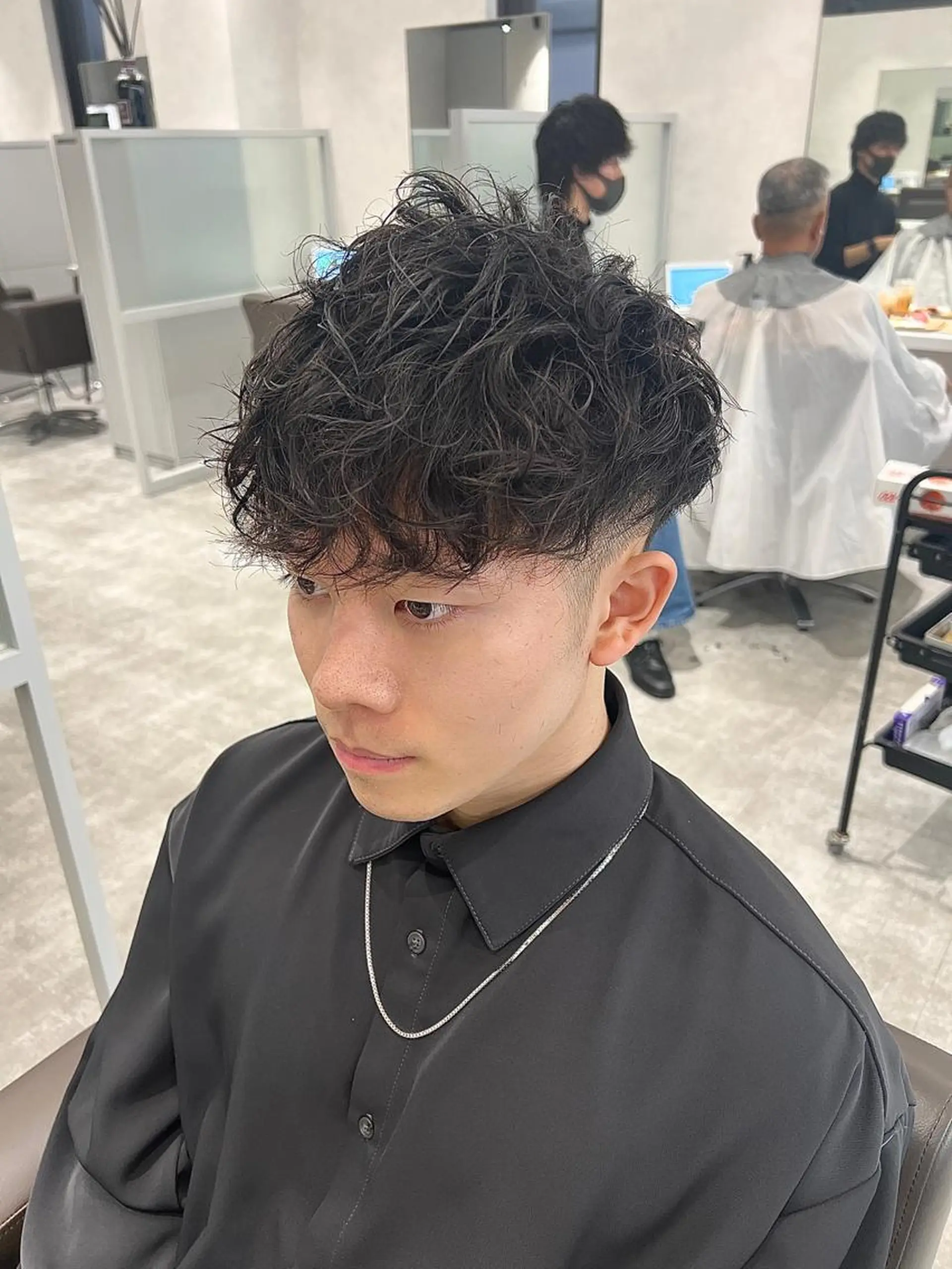 ショート カラー パーマ メンズ kiitos所属・関西センターパート メンズモデル募集のヘアスタイル