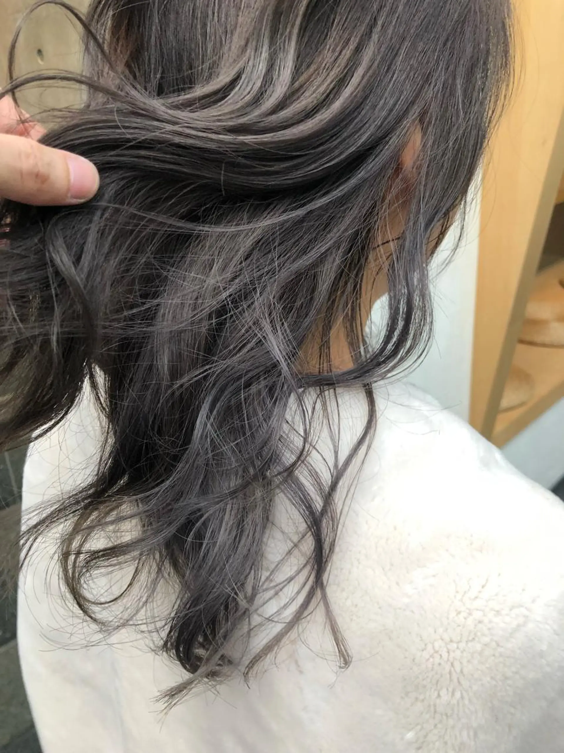 ミディアム カラー カット ヘアカラー トリートメント 原宿サロン代表 デザインカラー伊藤卓のヘアスタイル