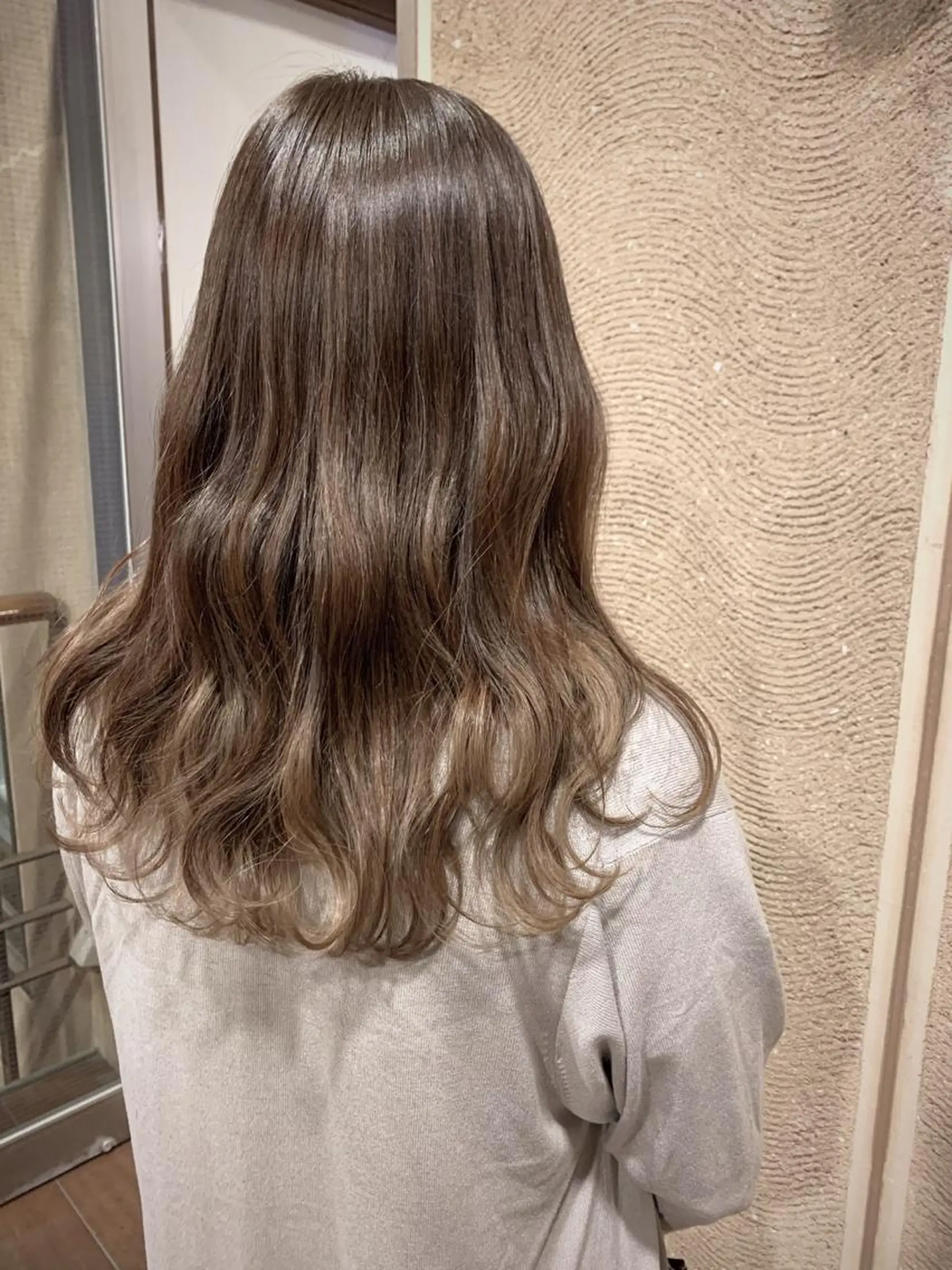 ミディアム カラー hair salon Lihina所属・韓国ヘア🇰🇷 佐藤史奈のヘアスタイル