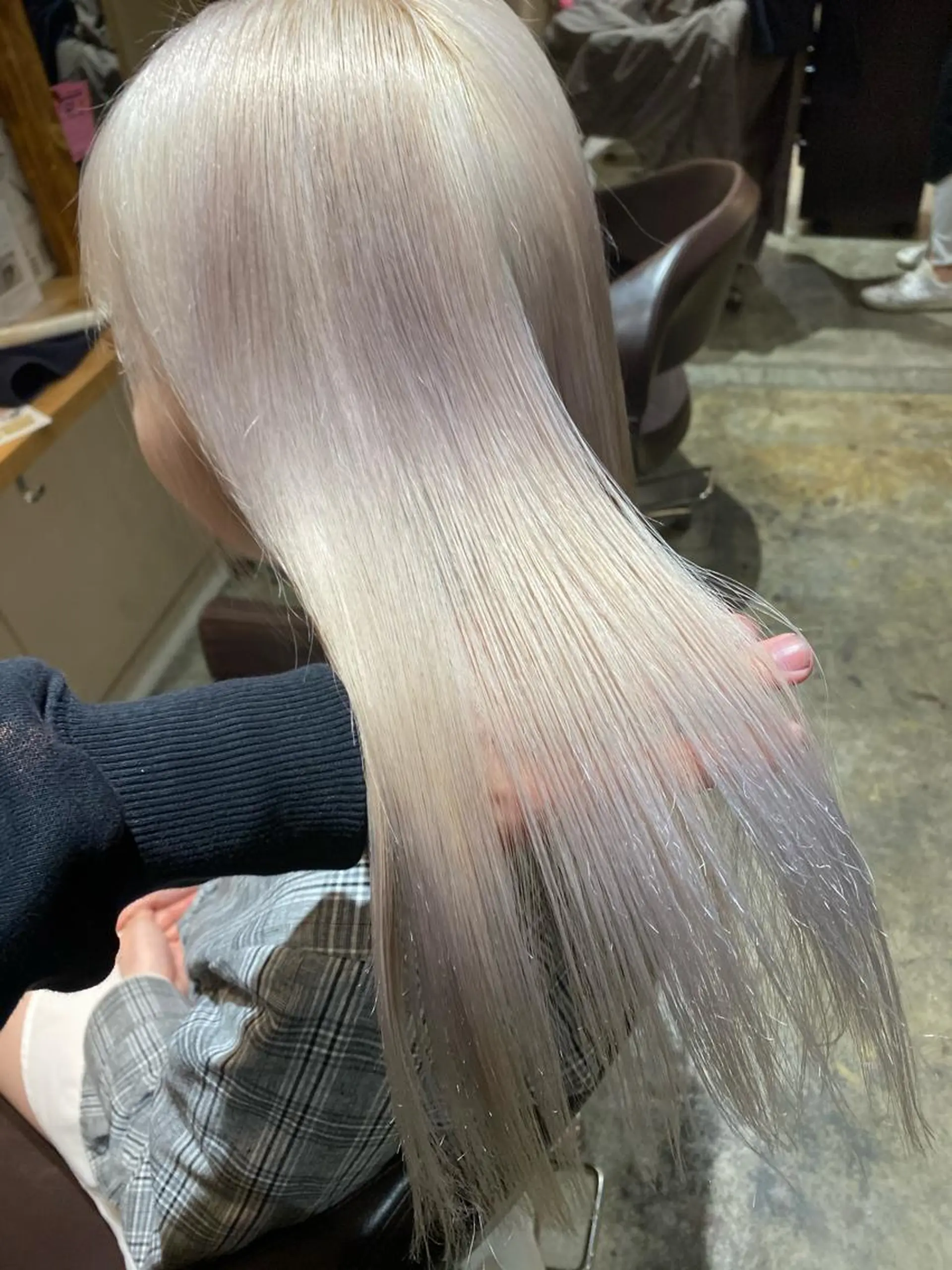 セミロング カラー トリートメント レイヤー×髪質改善 マネージャー安藤光司のヘアスタイル